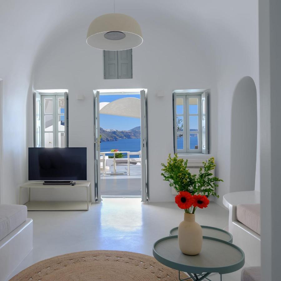 Lcv Lathouri Cave With Heated Plunge Pool Villa Oia (Santorini)