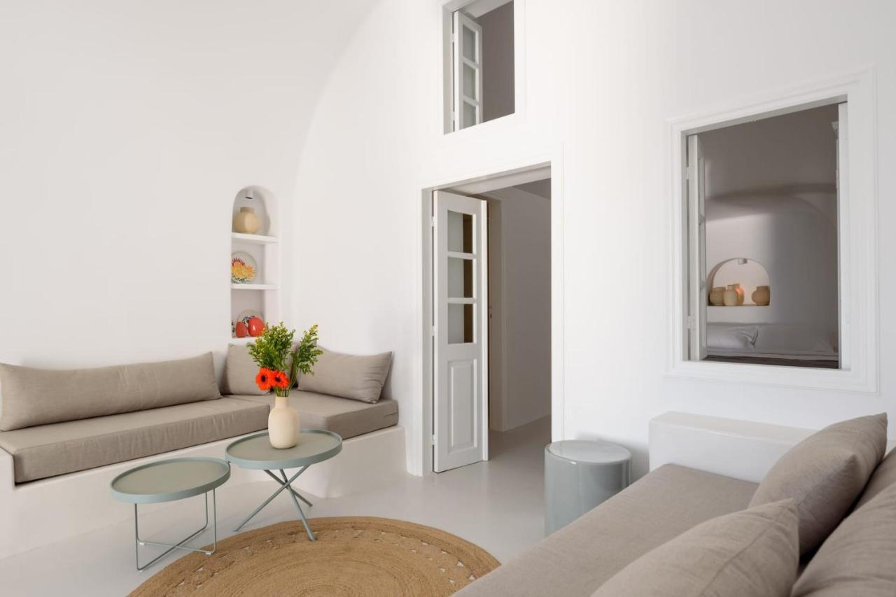 Lcv Lathouri Cave With Heated Plunge Pool * Oia (Santorini)
