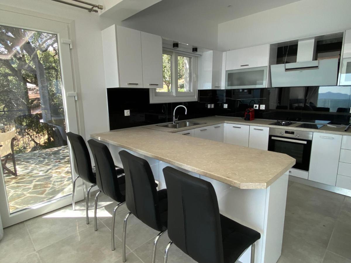 Rizaria Sea View House Holiday home *