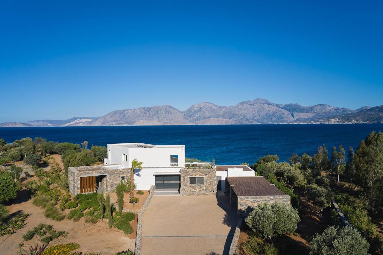 Villa Iremia Seafront Villa, Timeless Lifestyle