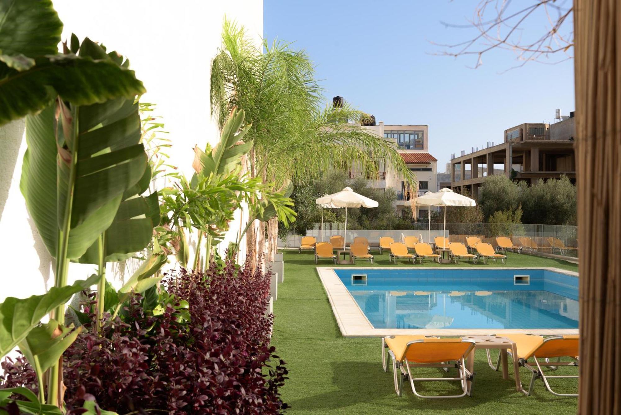 Sergios Hotel 3*