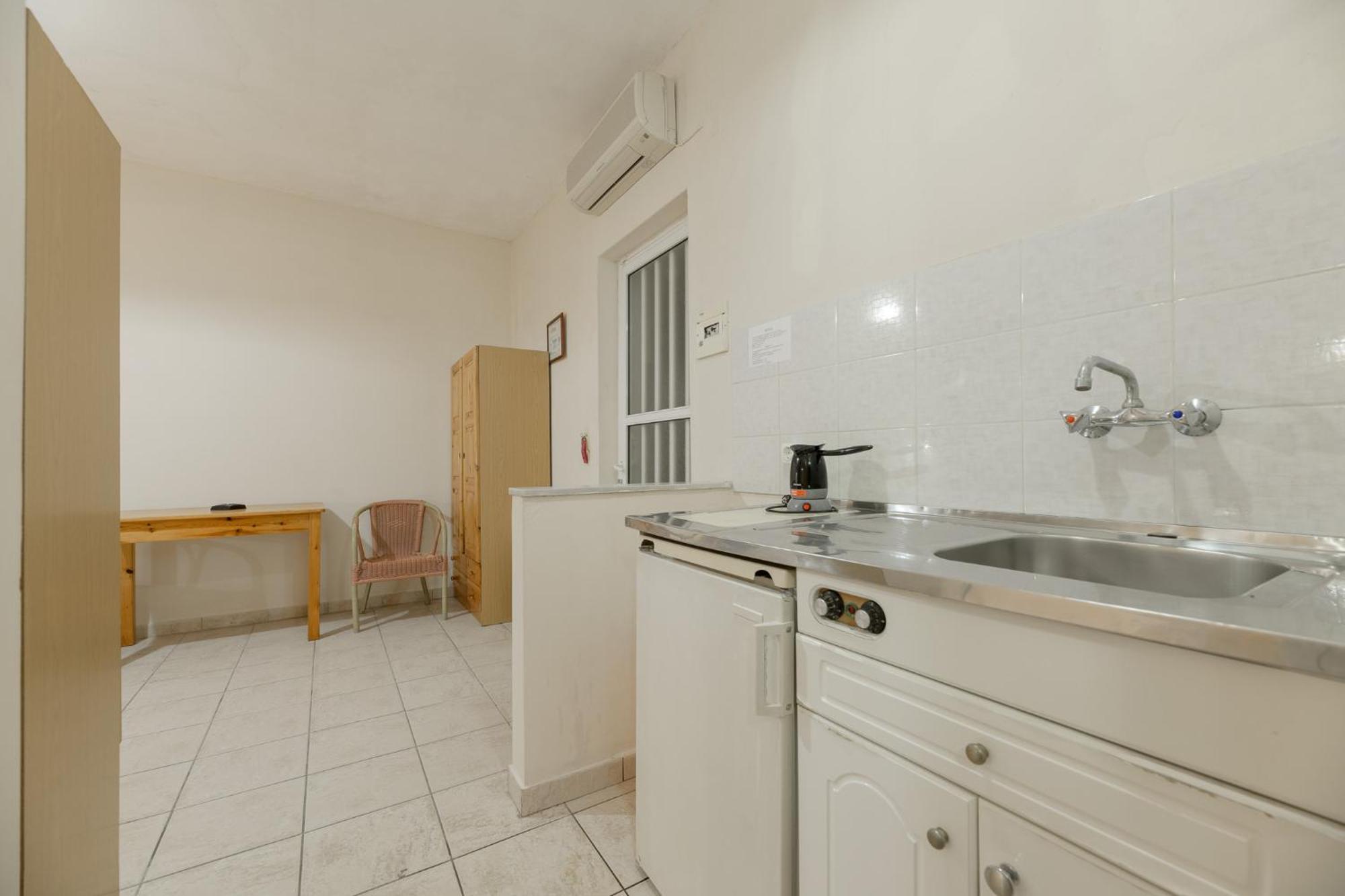Apartment Pink Panther &