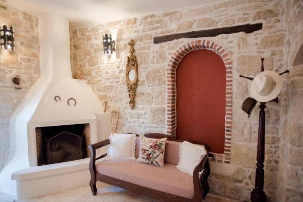 Agapi 2 Villa Kamilari