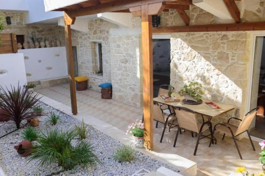 Villa Agapi 2 *