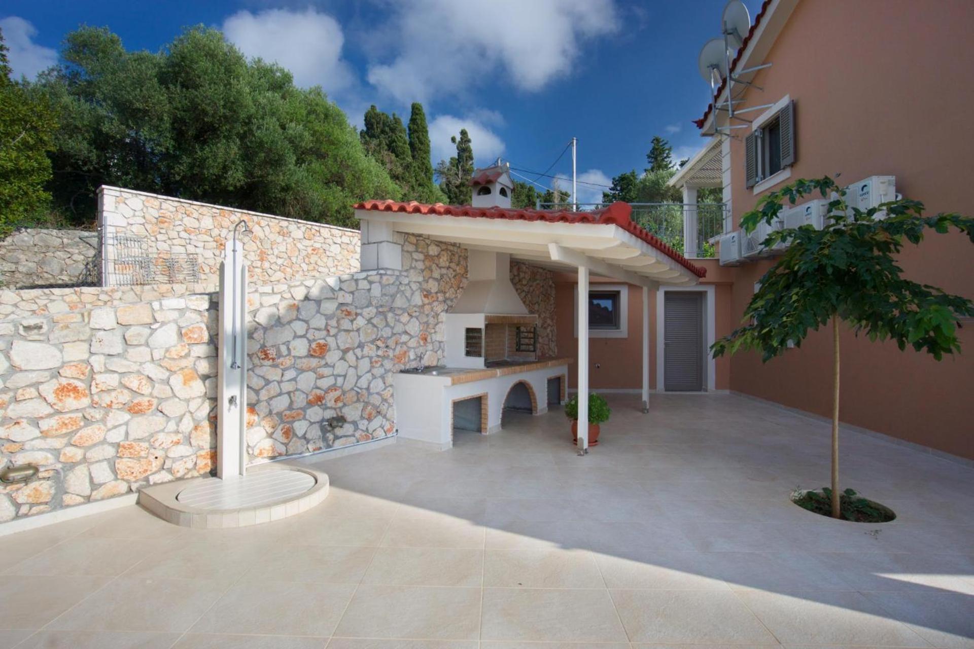 Villa Vryonis By Vintage Travel