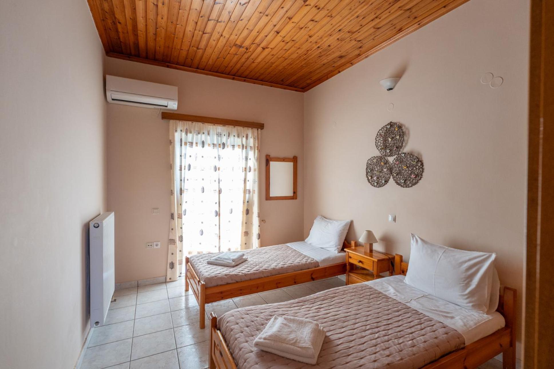 Ocean Breeze Apartment