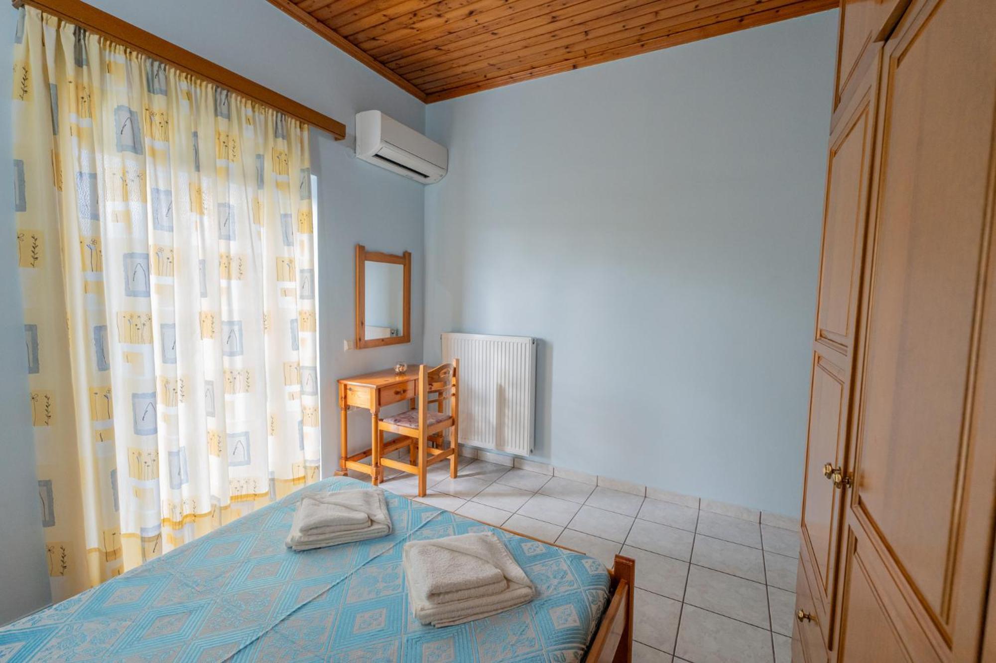 Ocean Breeze Apartment Country house Kypseli