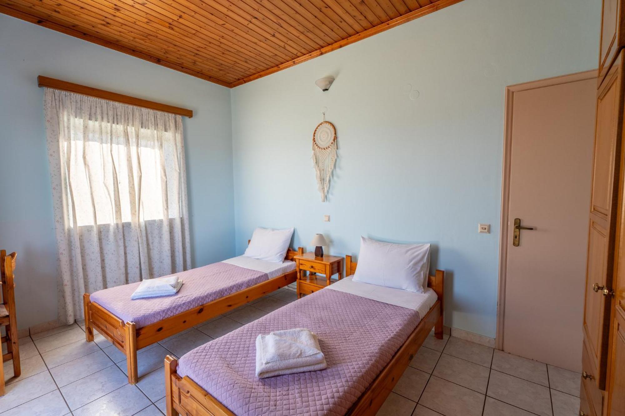 Ocean Breeze Apartment Country house Kypseli