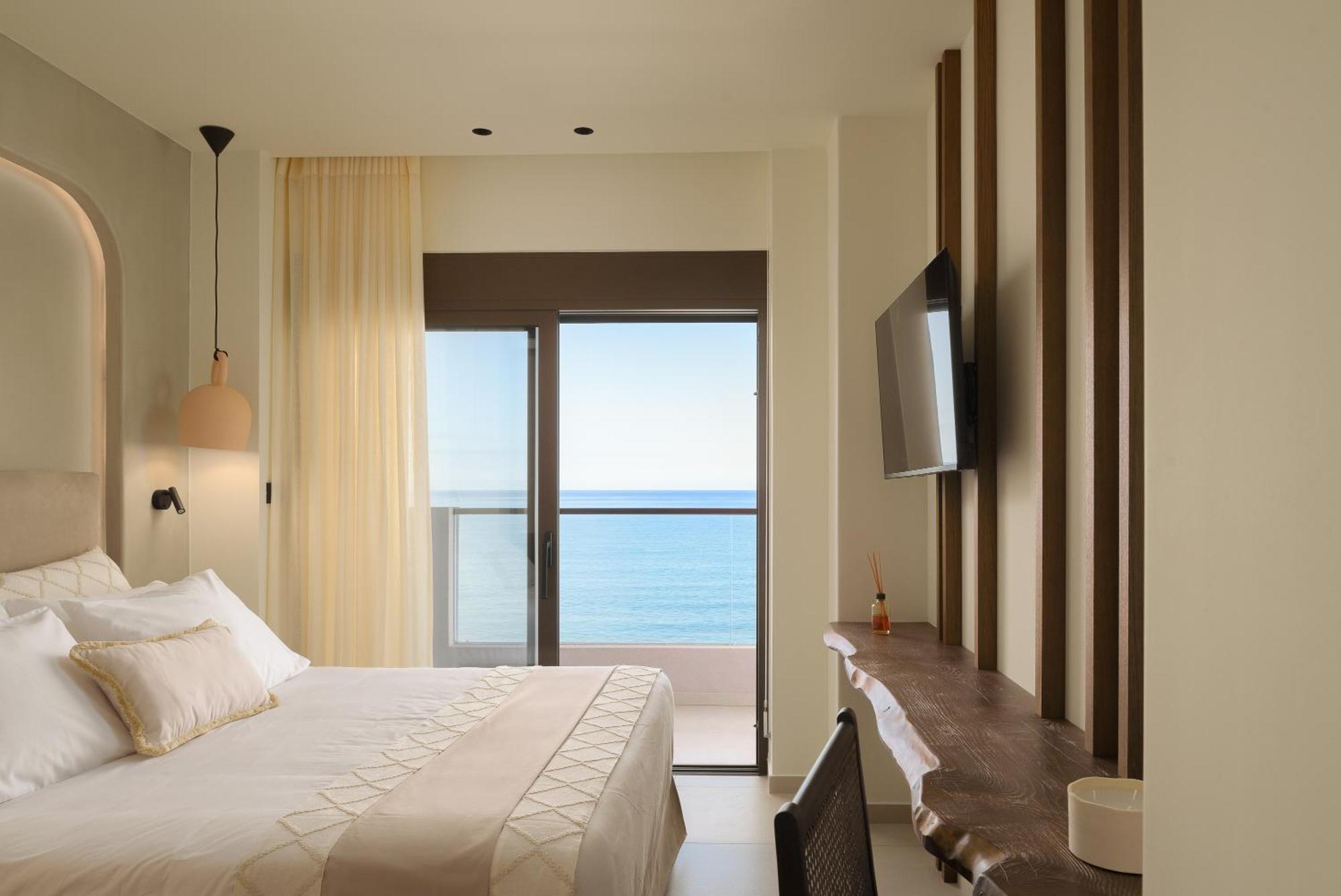 Kimata Beachfront Retreats, With Private Plunge Pools, By Thinkvilla Apartment Rethymno (Crete)