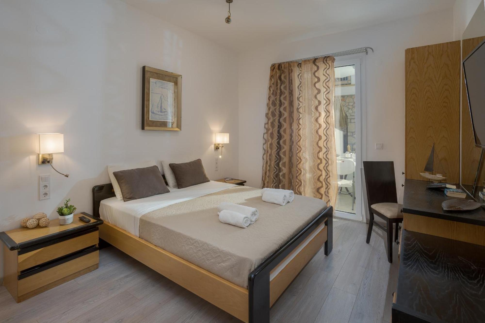 Camelot Royal Beds By Estia Aparthotel Stalida