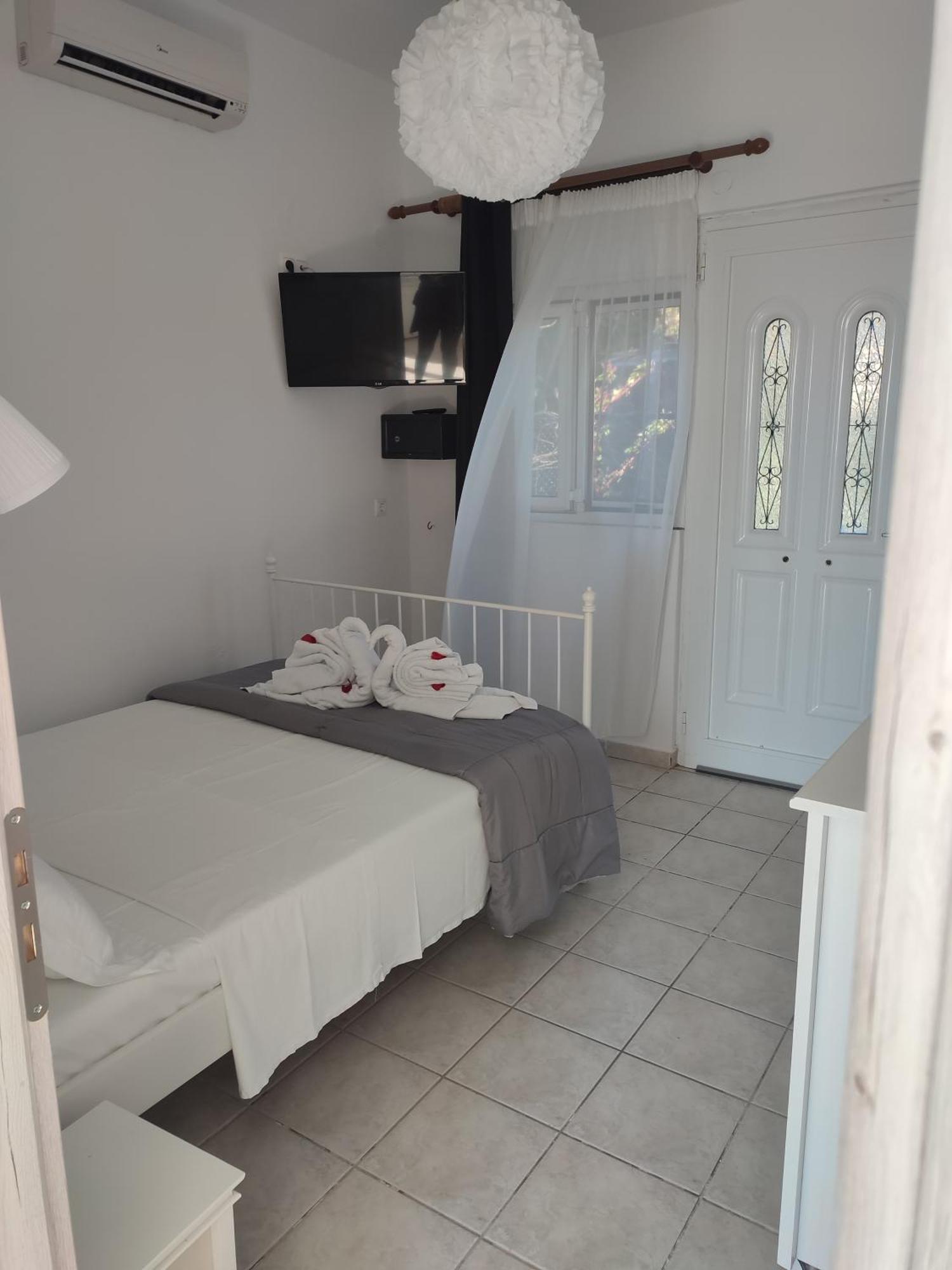 Nina Adult Only Skiathos Town