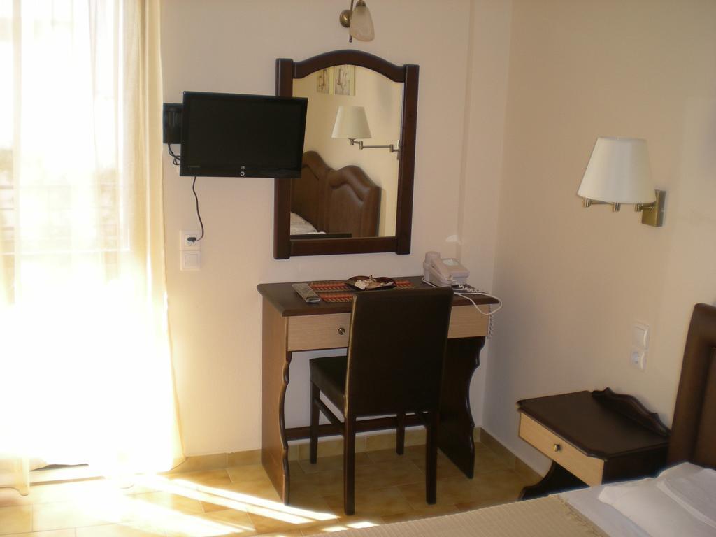 Triton Hotel