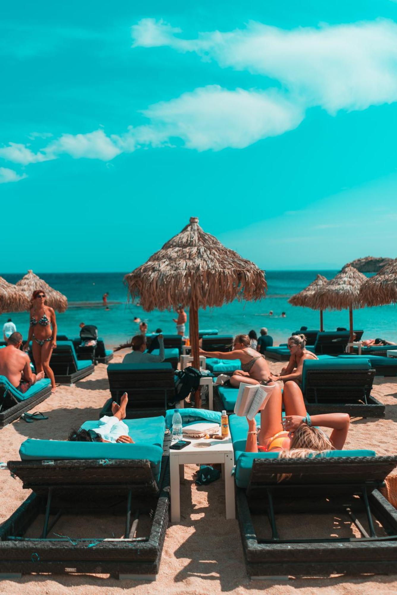 Paradise Hotel 2*