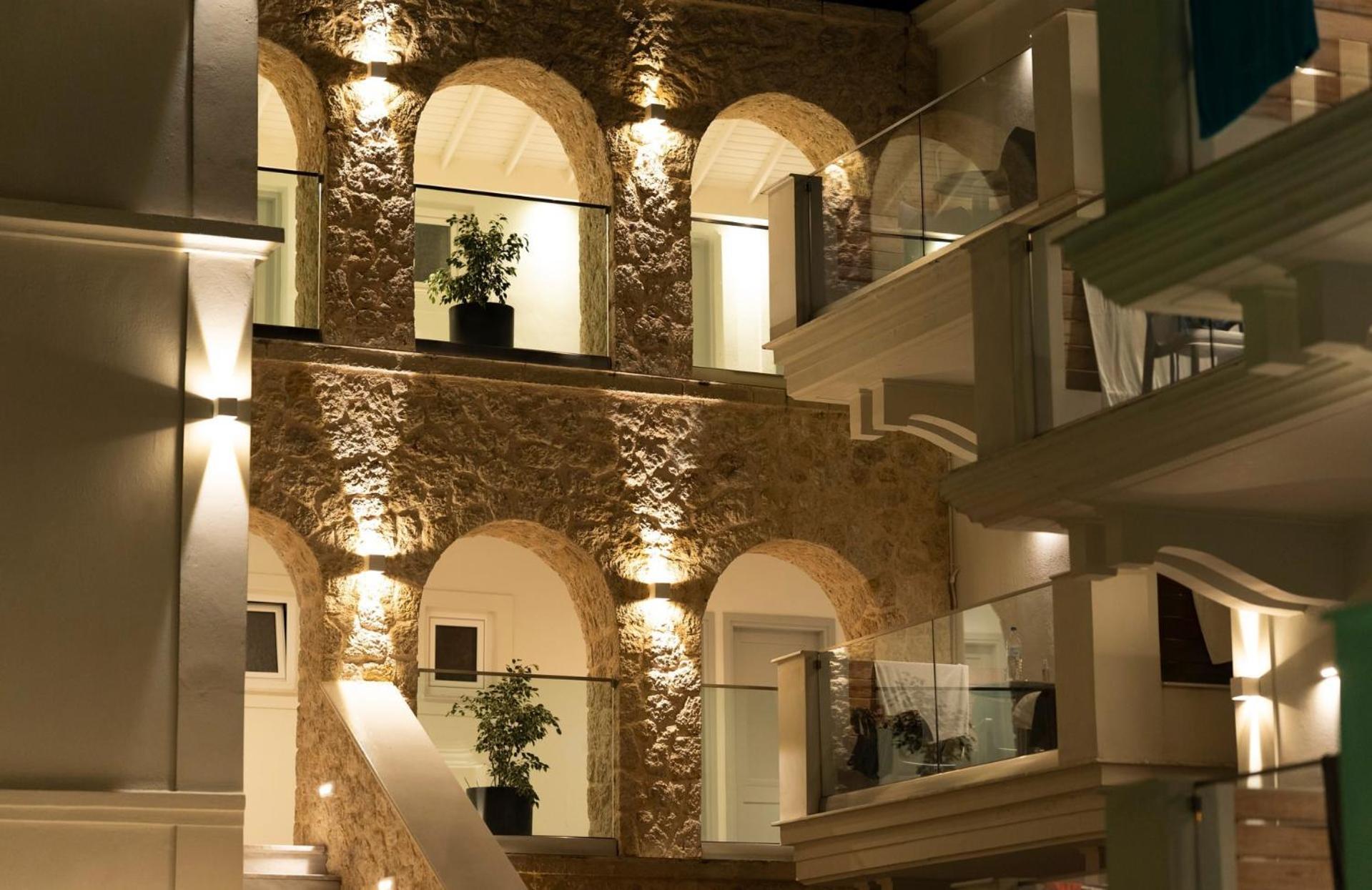 Ekati Mare Lifestyle Hotel
