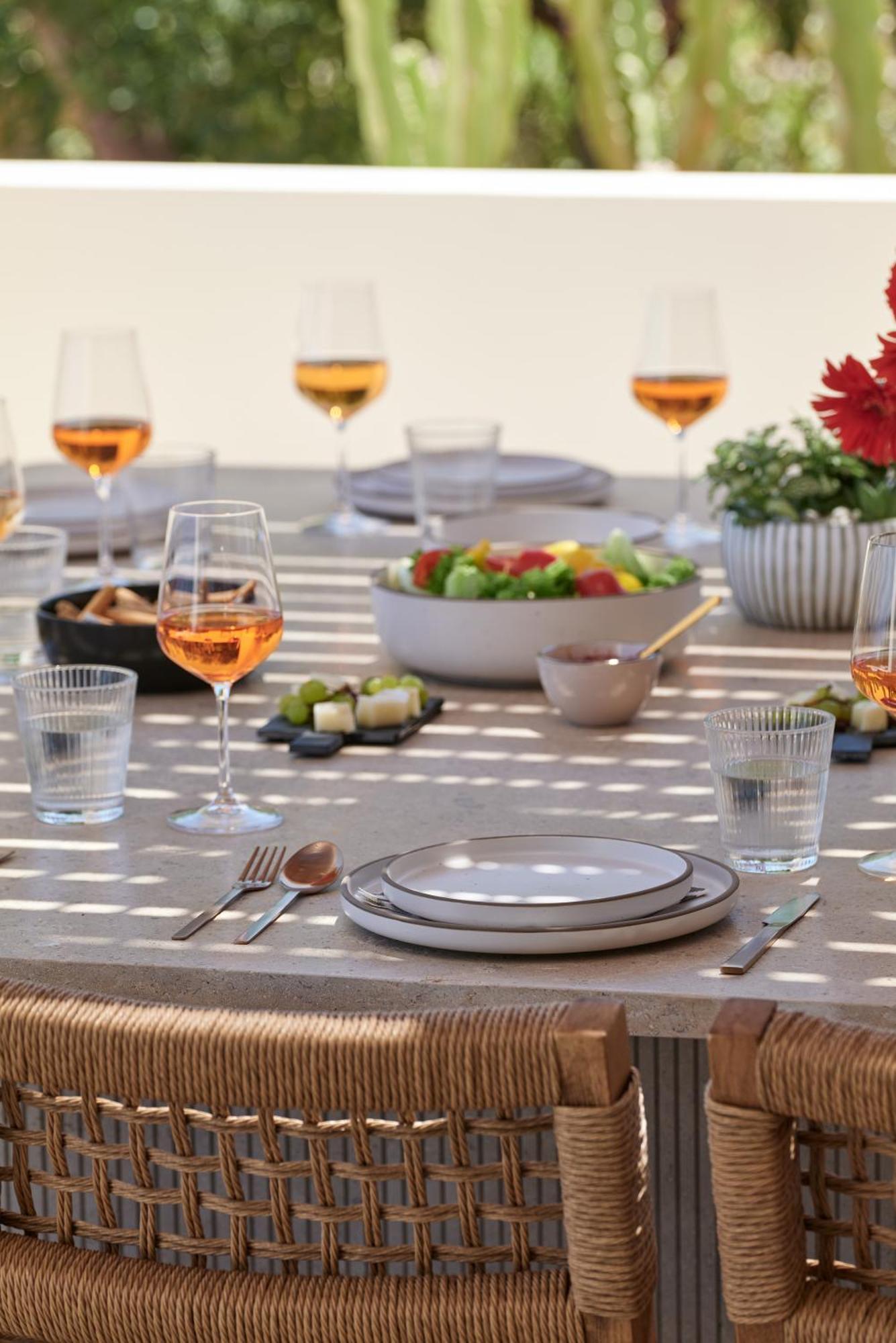 Iremia Seafront Villa, Timeless Lifestyle