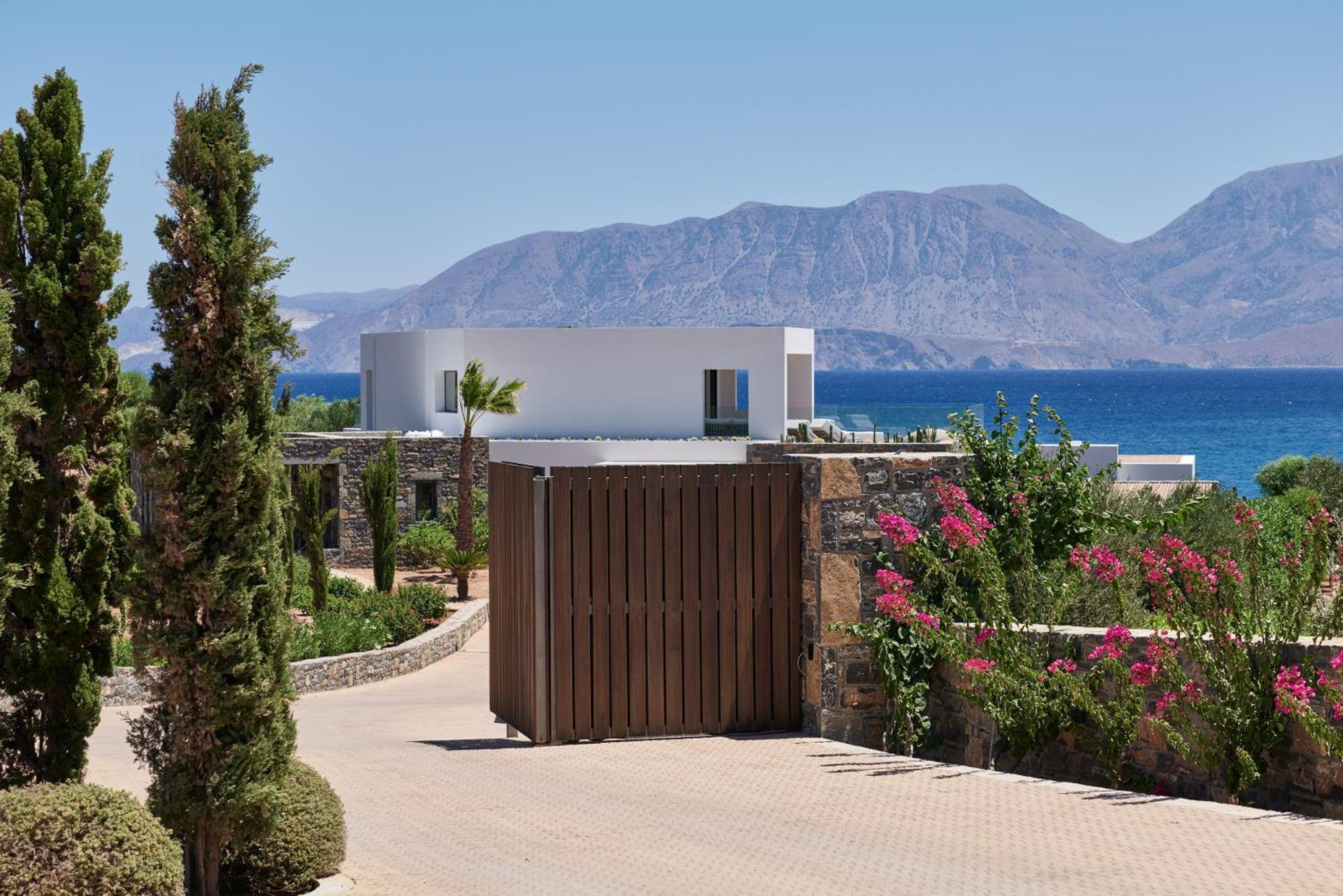 Iremia Seafront Villa, Timeless Lifestyle * Amoudara (Lasithi)