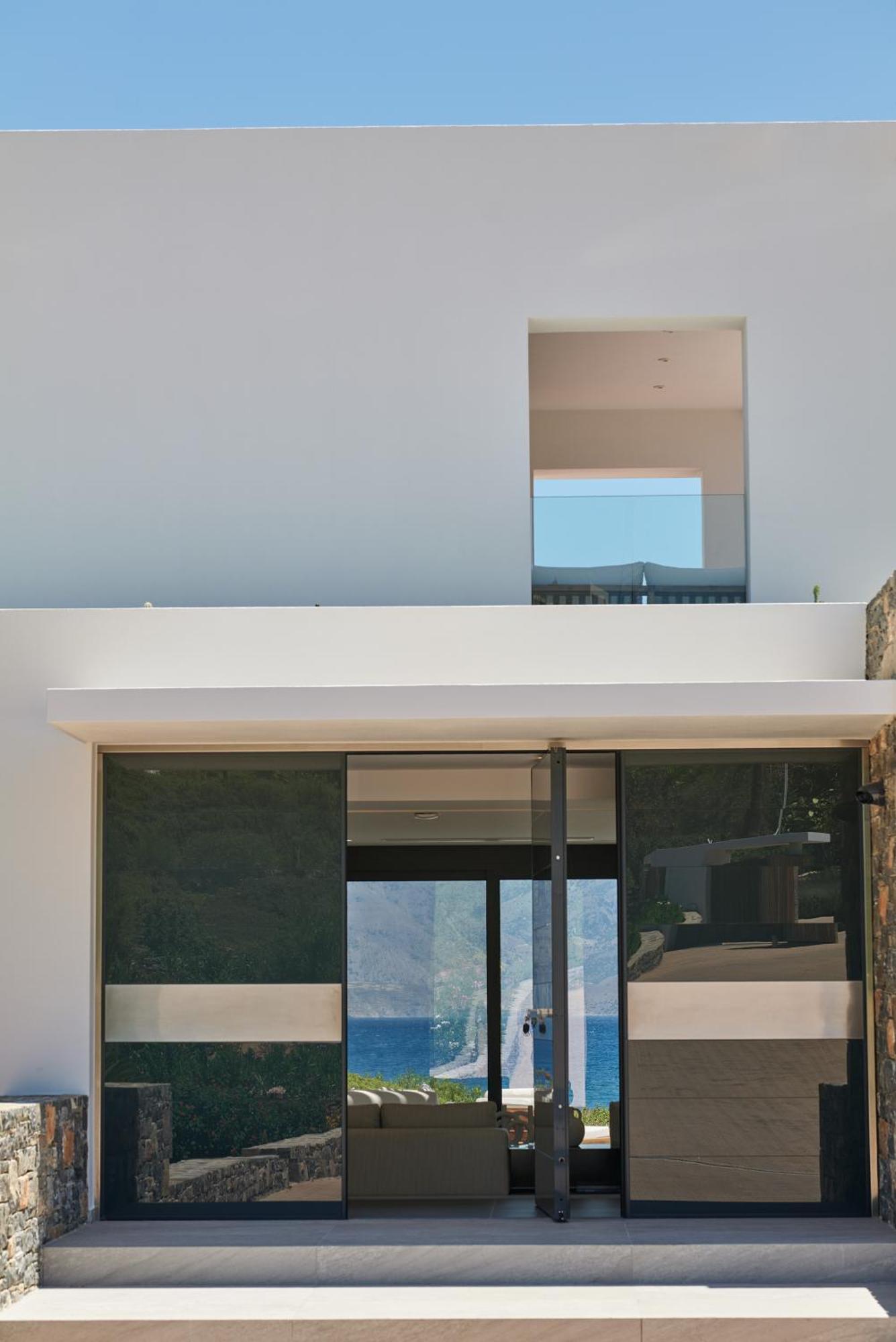 Iremia Seafront Villa, Timeless Lifestyle * Amoudara (Lasithi)