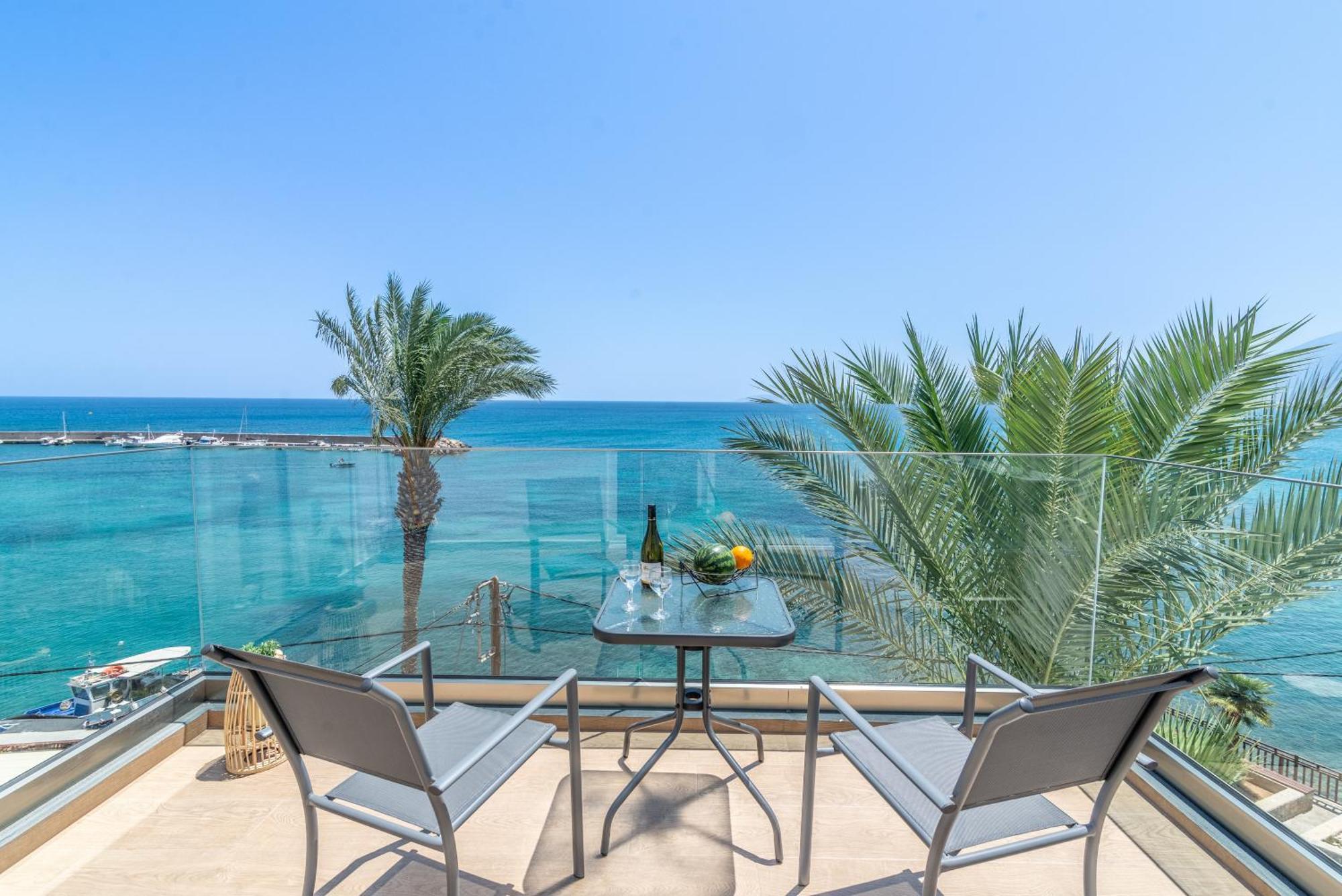 Luxury Seaside