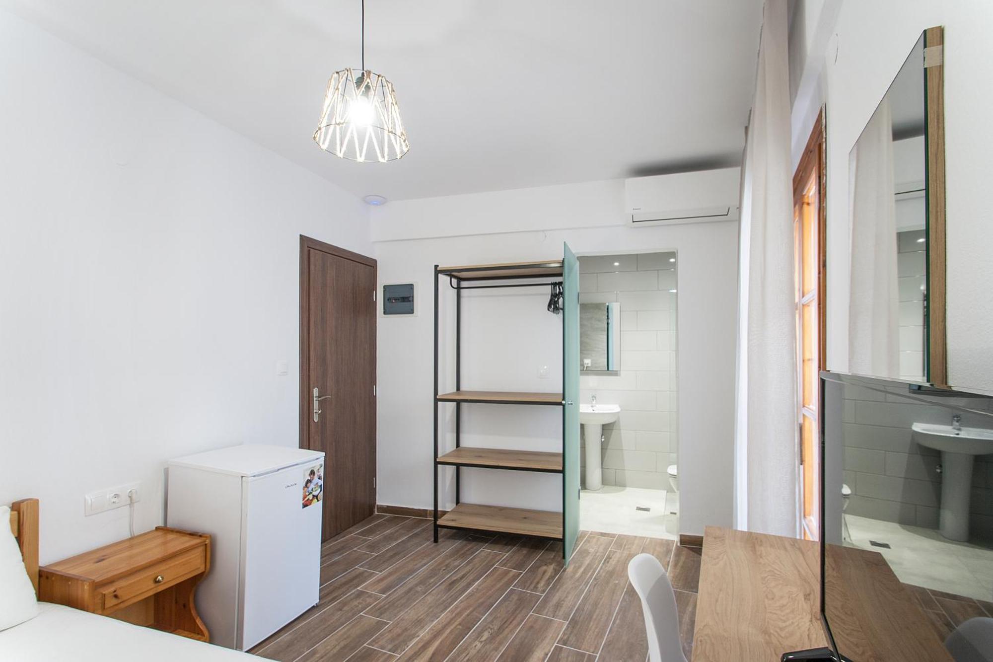 Eliza Guest house 2*