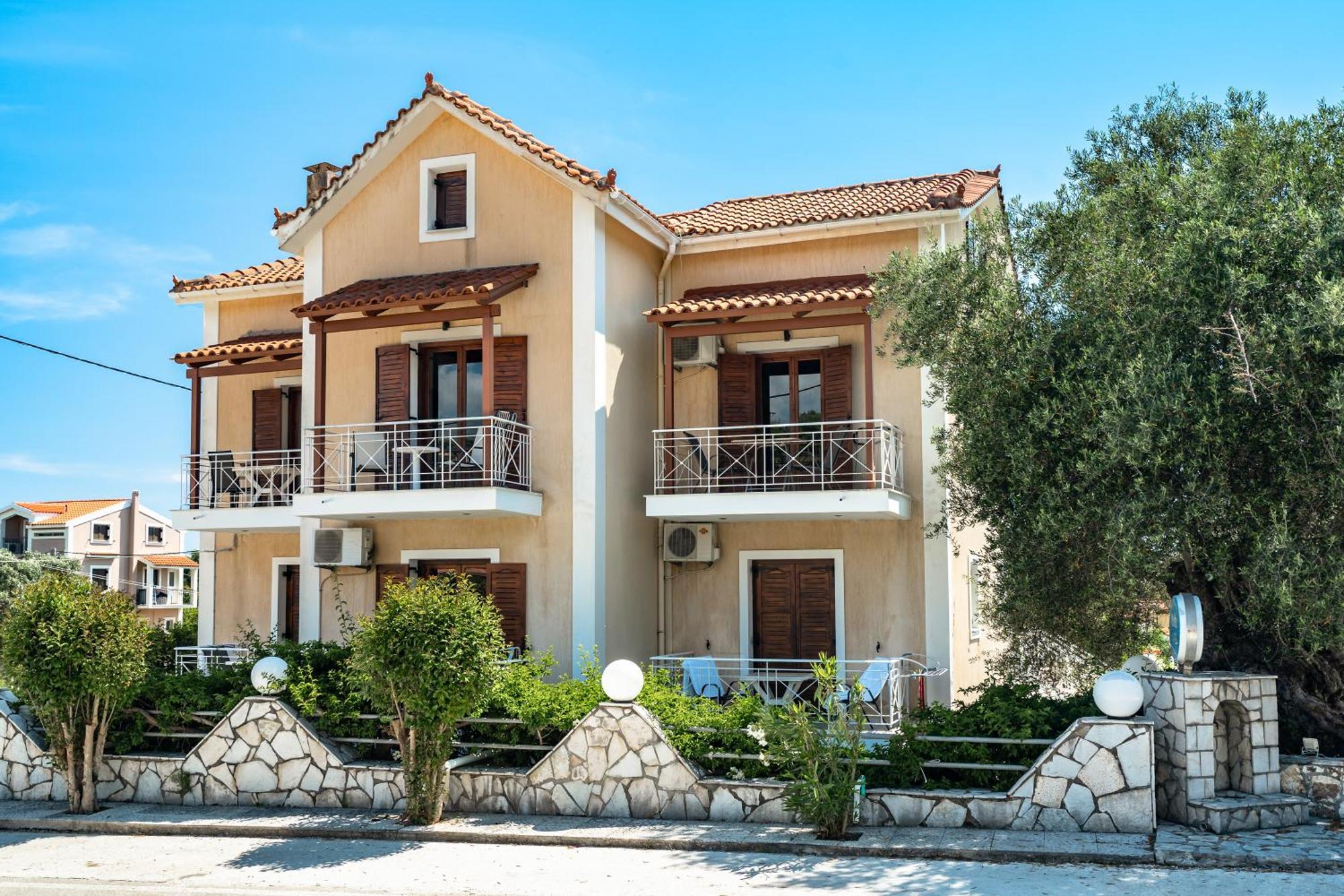 Marketos 2 Apartment Svoronata