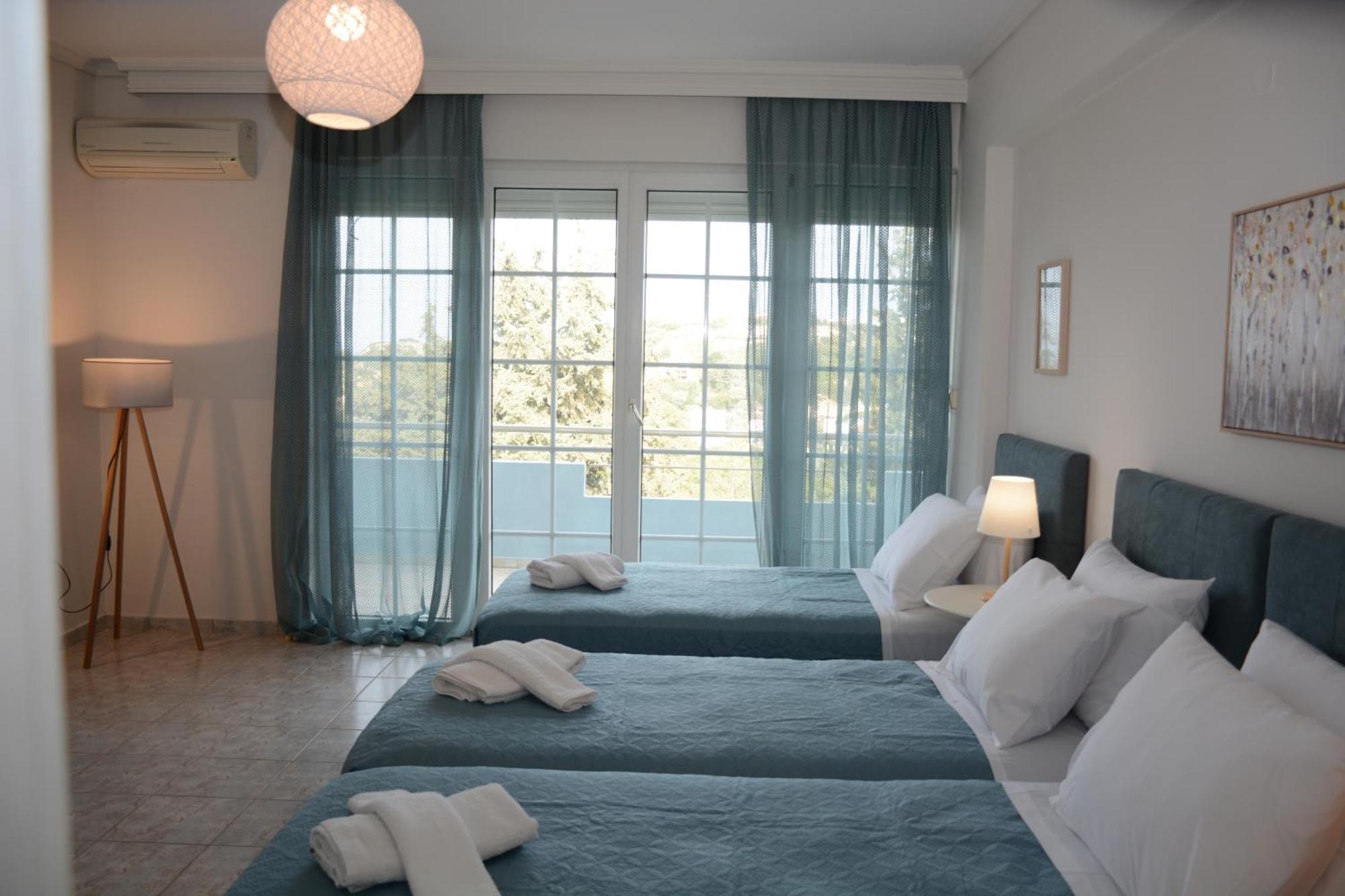 Athina's With Heated Pool *