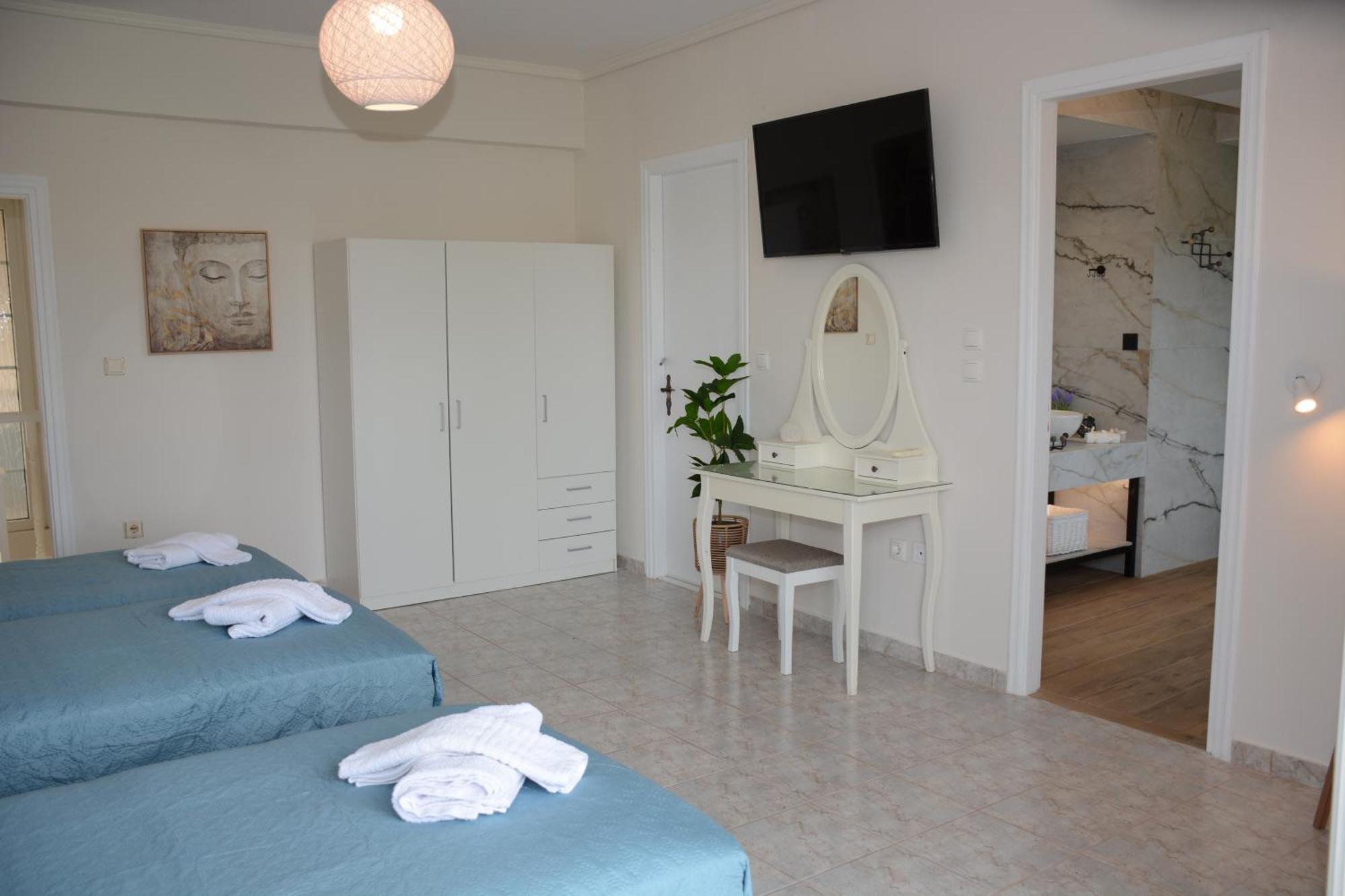 Athina's With Heated Pool * Koskinou (Rhodes)