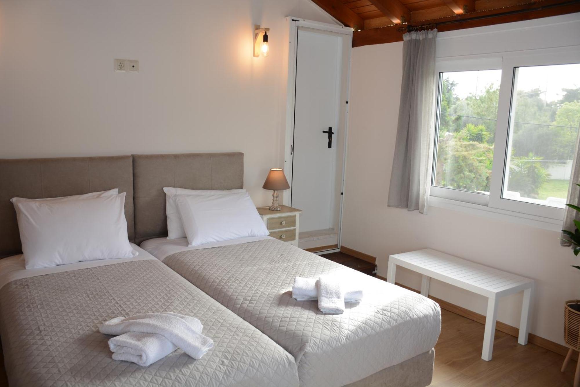Villa Athina's With Heated Pool
