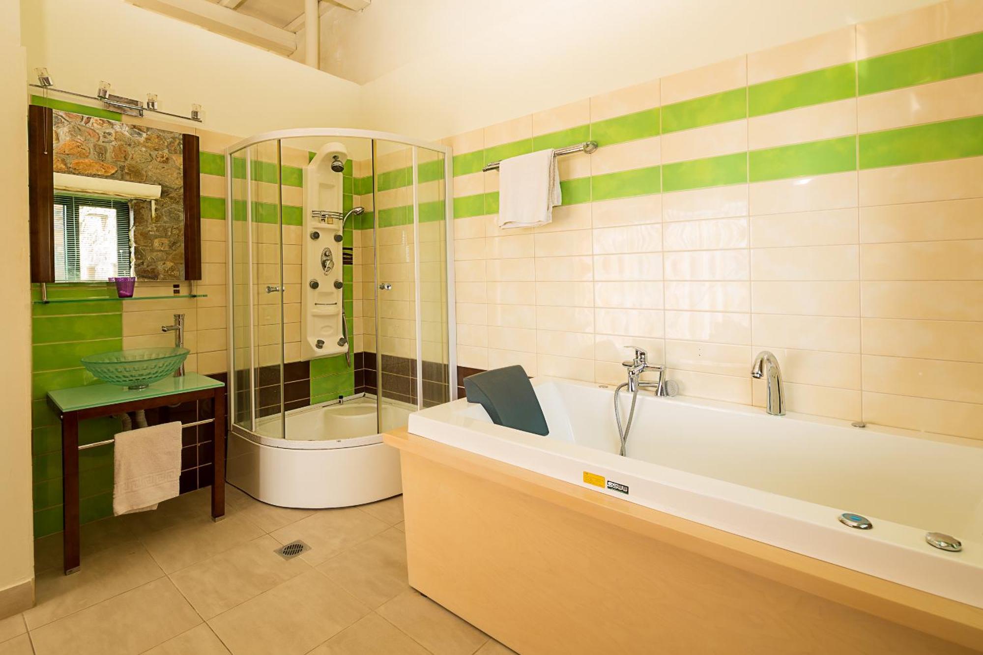 Seaview Amphitriti With Private Pool, 20 Min From Elafonissi