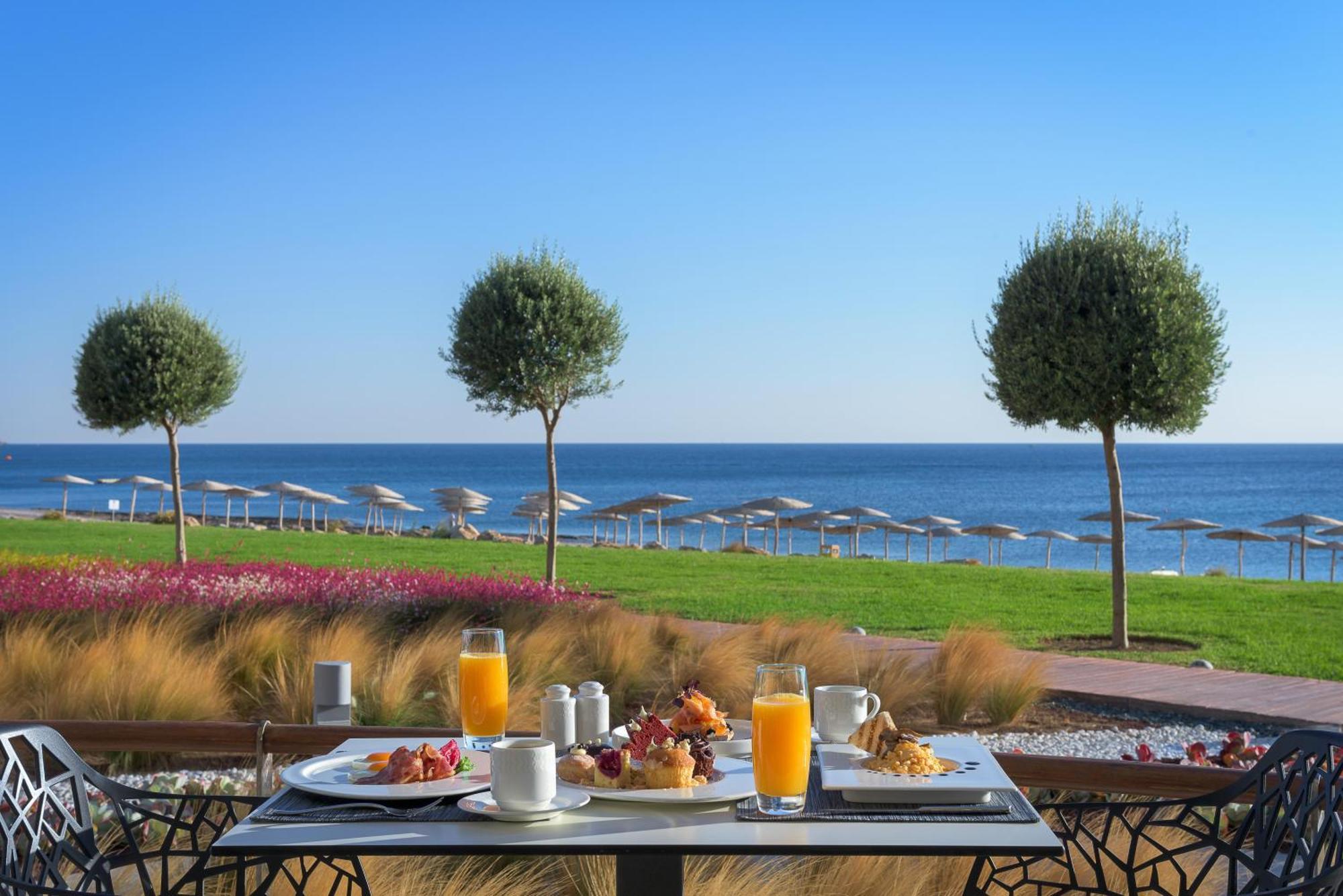 Elysium & Hotel 5*