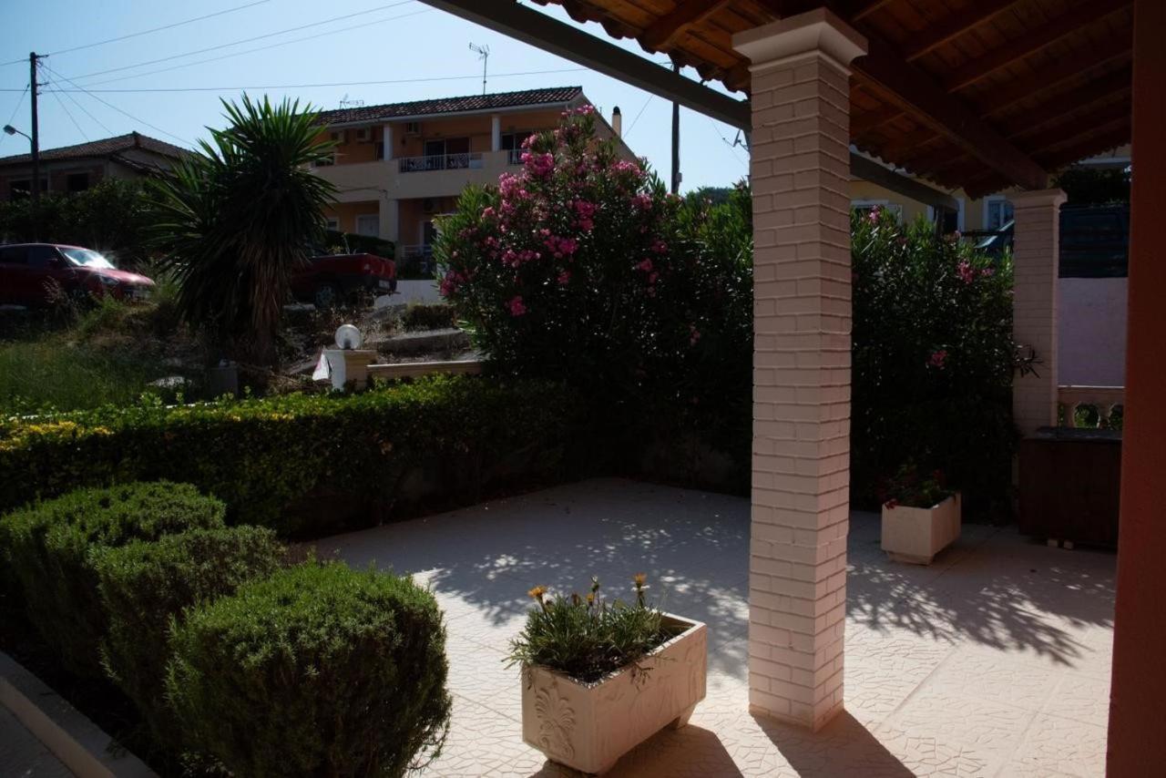 Veranda Apartment Petriti (Corfu)