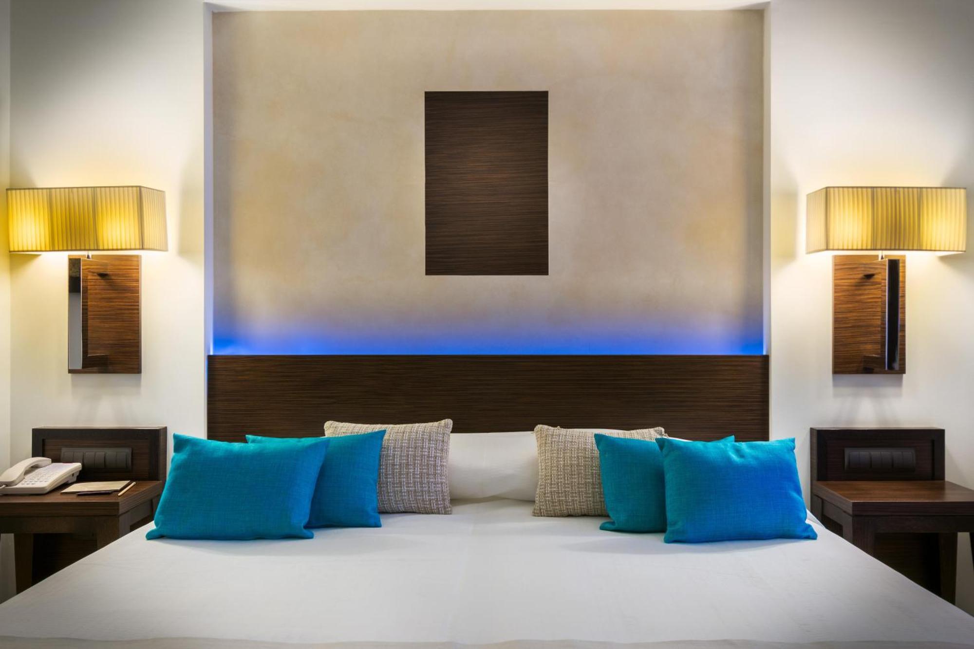 Elysium & Hotel 5*