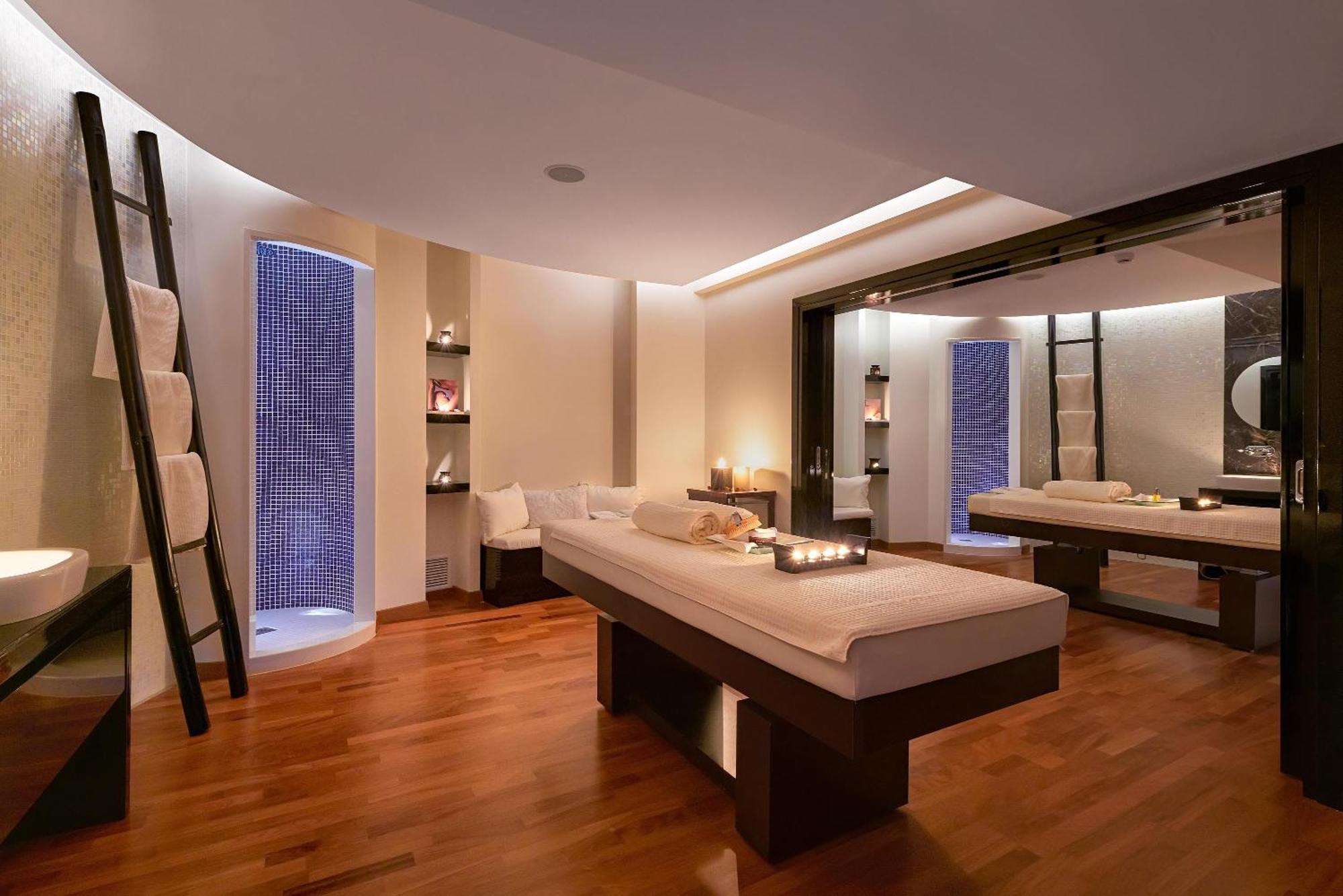 Hotel Elysium & 5*