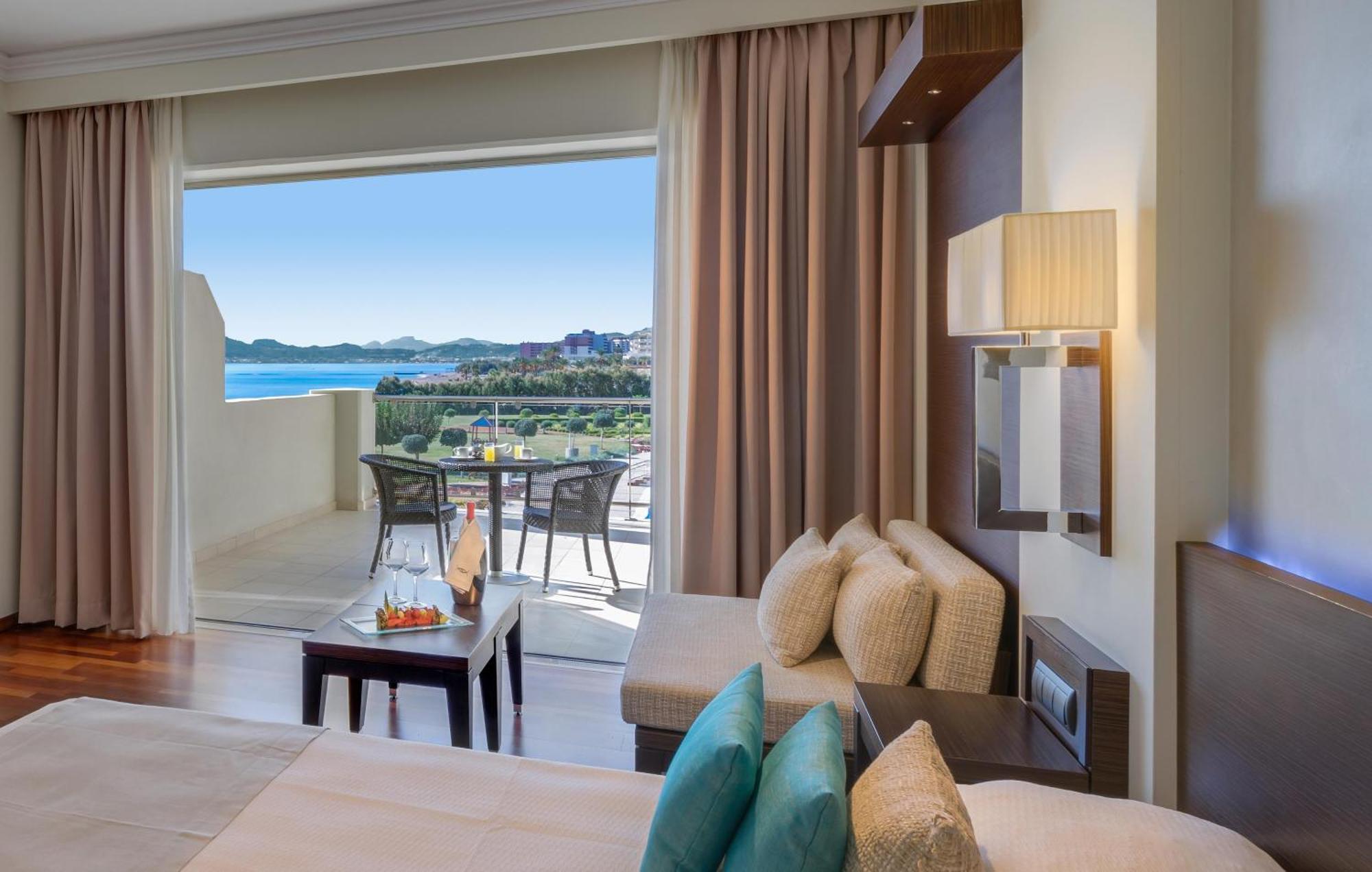 Hotel Elysium &