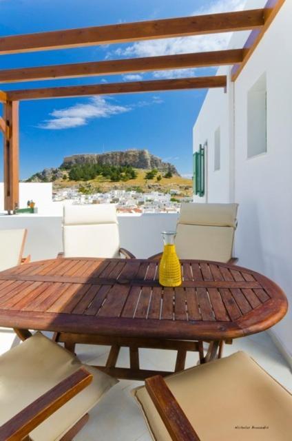 Aparthotel Xenones 3*
