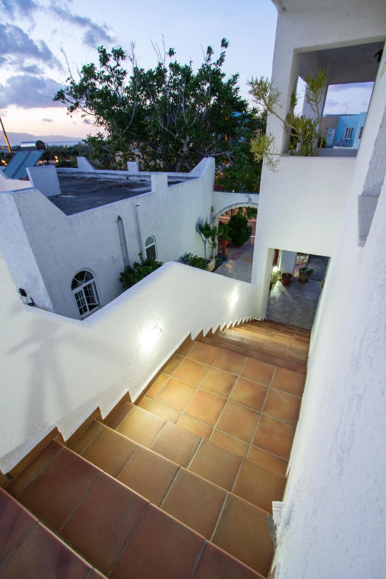 Aparthotel Konaki 3*
