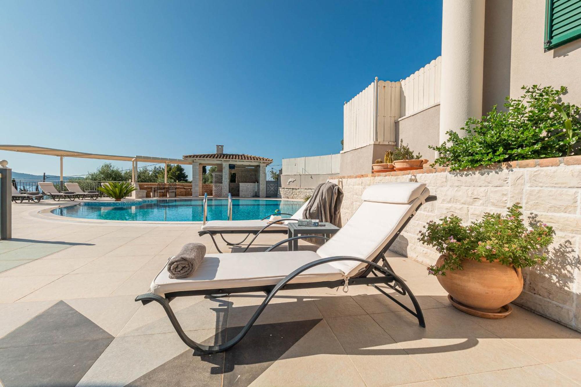 Villa - Kouloura Kalami (Corfu)
