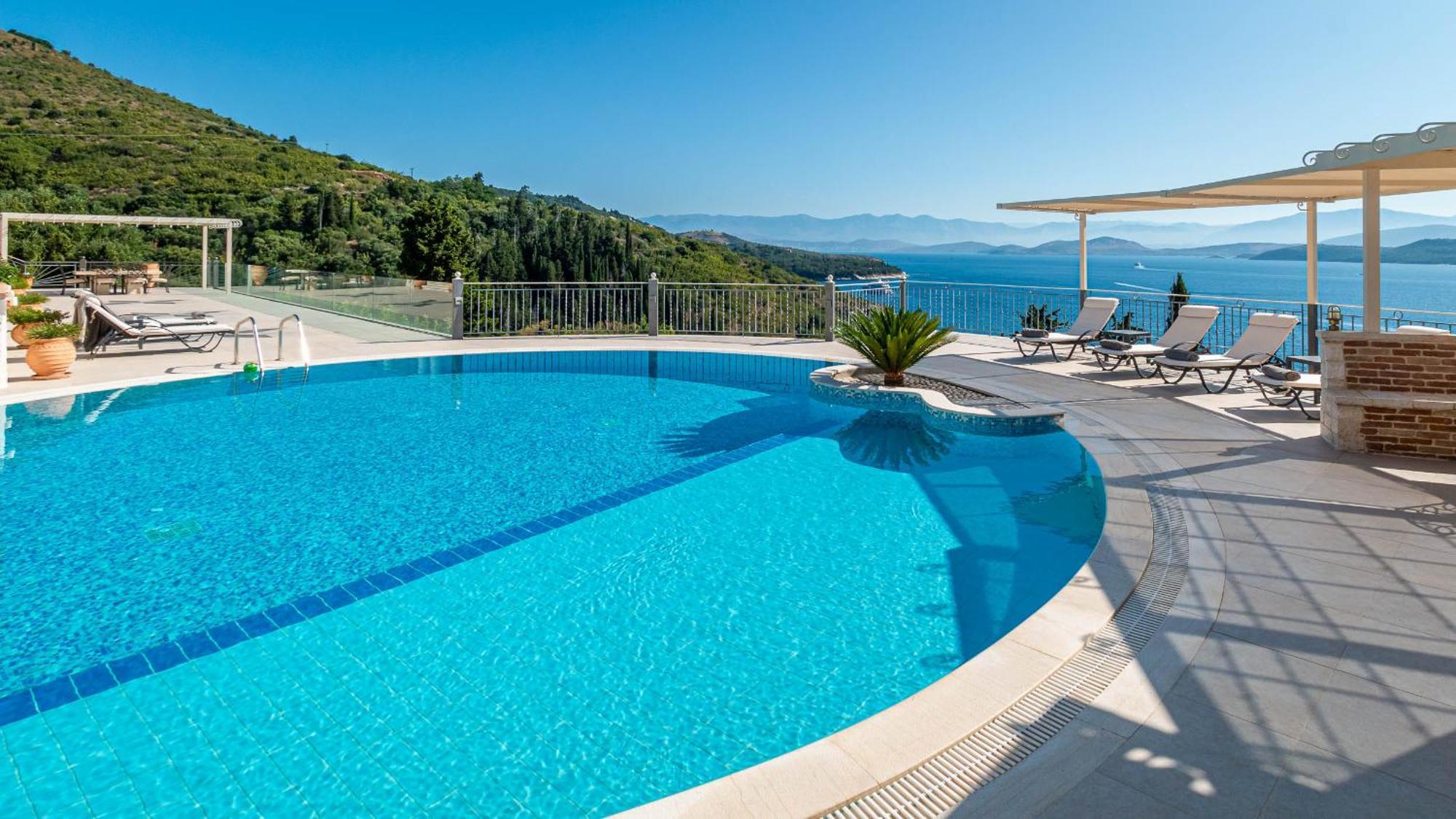- Kouloura Villa