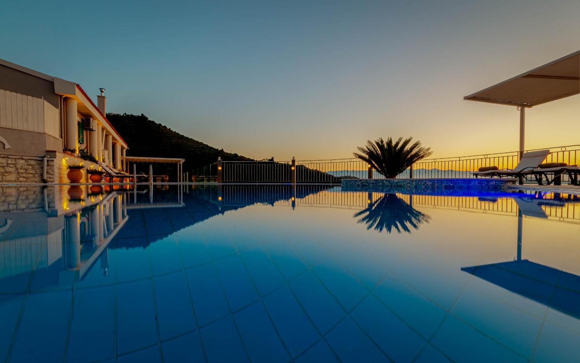 - Kouloura Villa Kalami (Corfu)