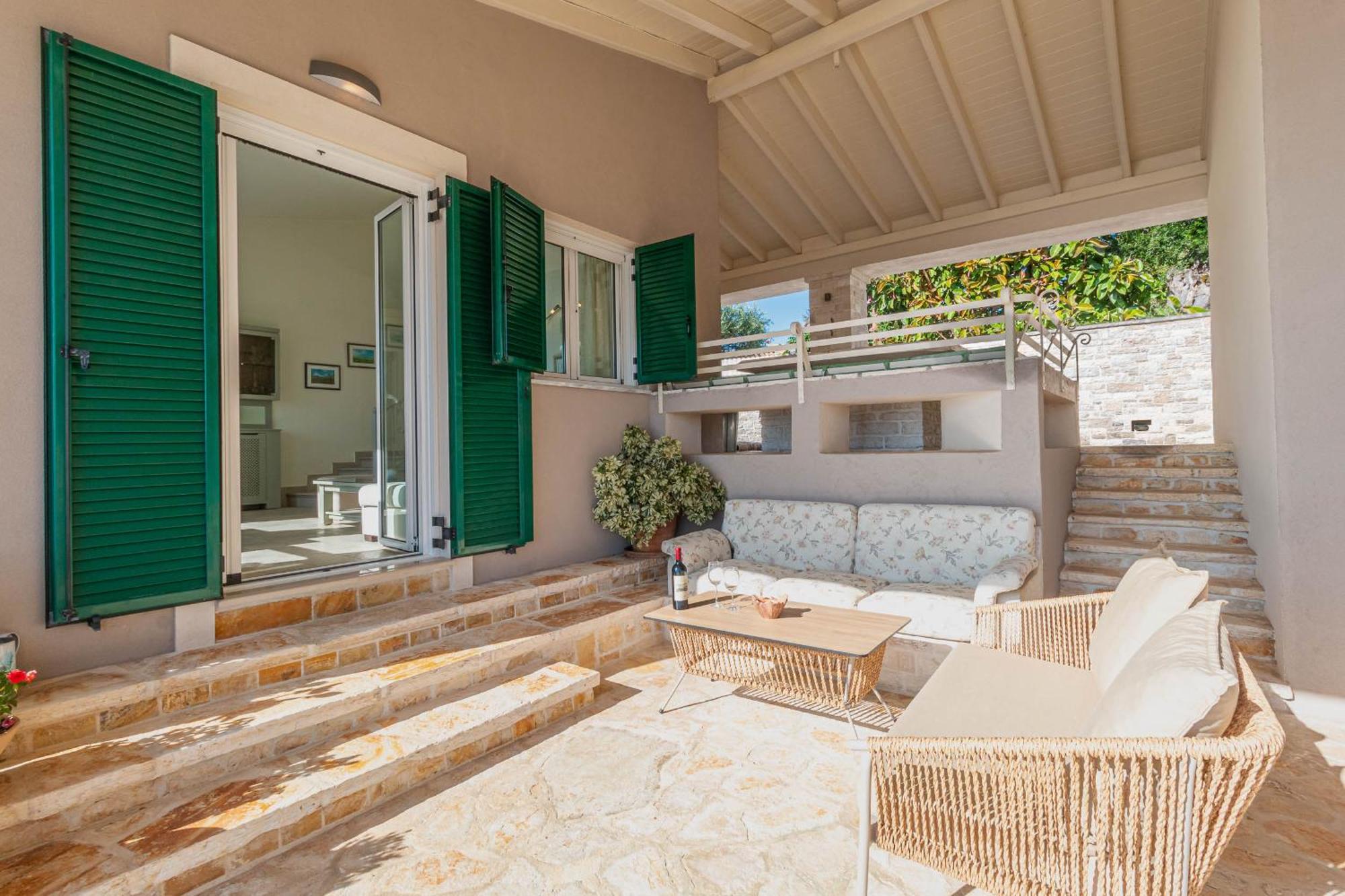 - Kouloura Villa *
