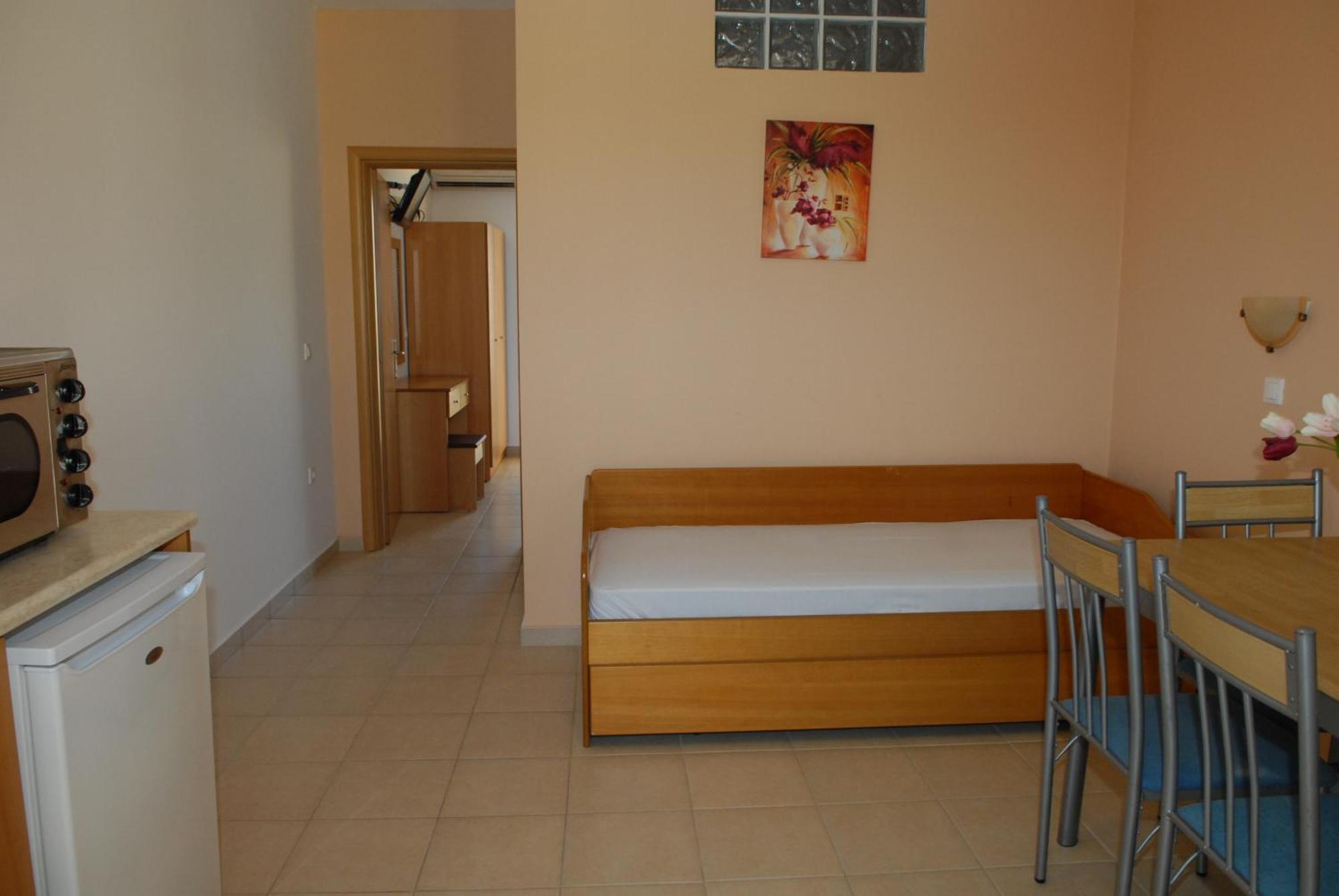 Barbie Aparthotel 2*
