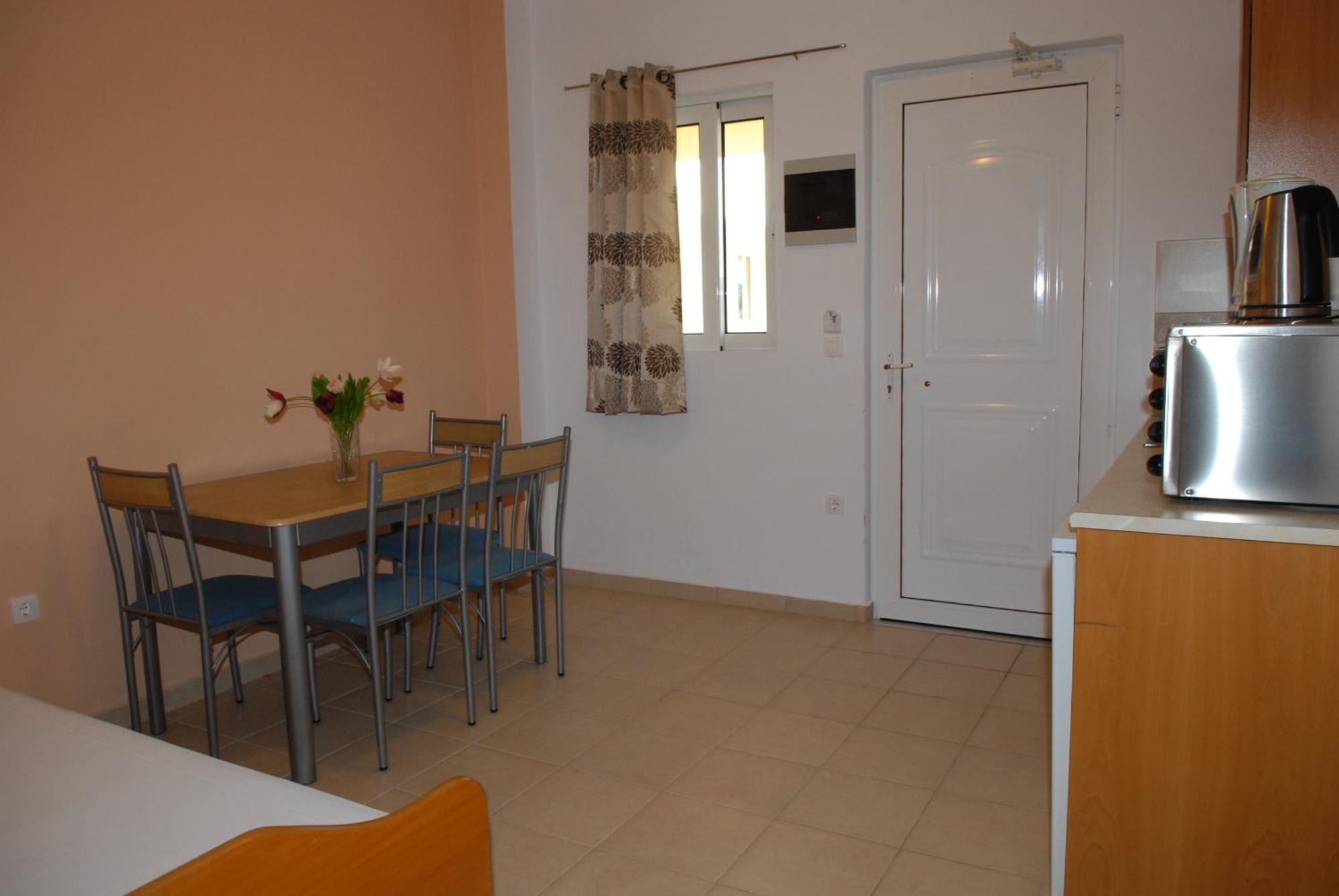 Aparthotel Barbie Ialysos (Rhodes)