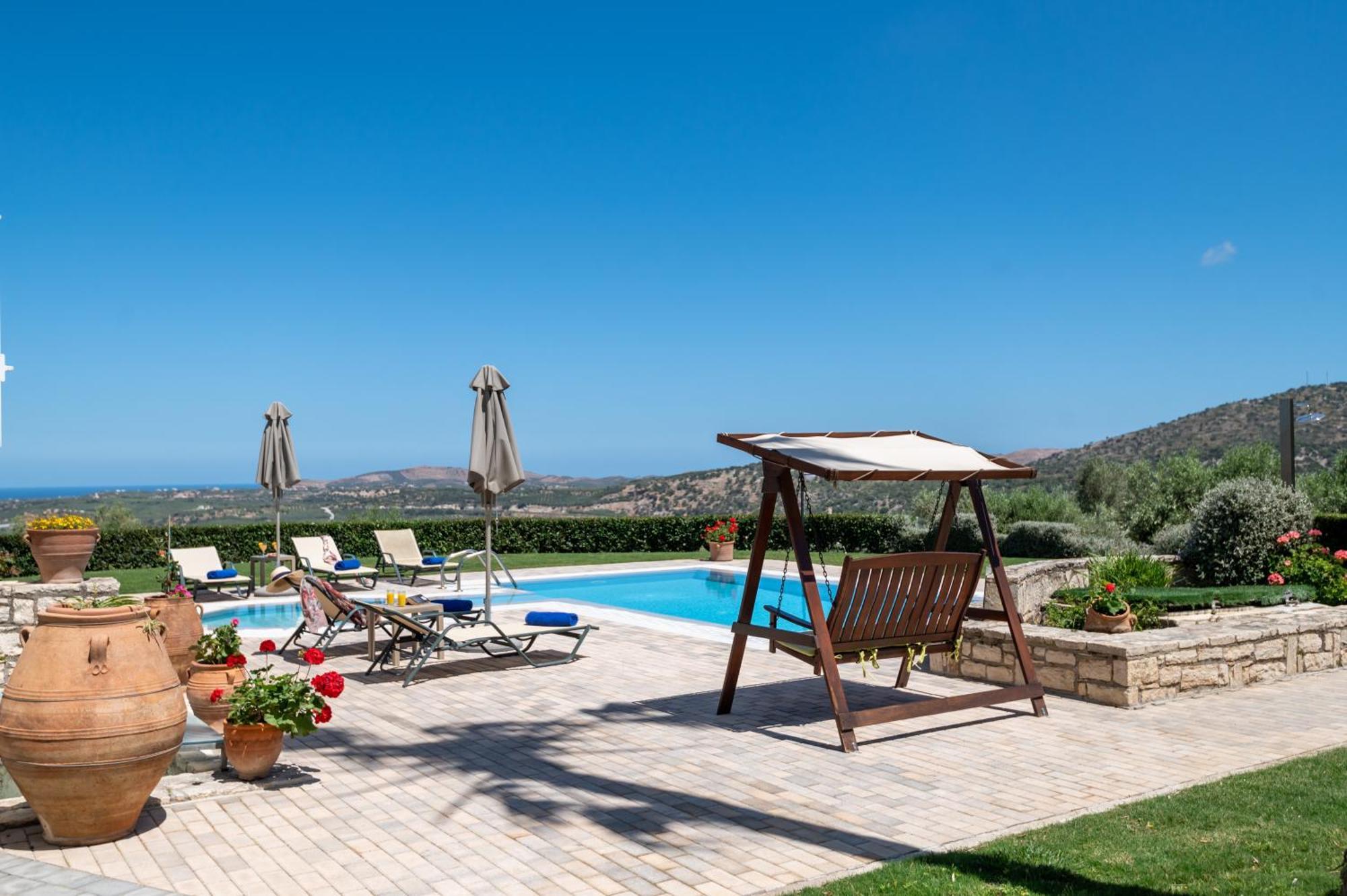 Elisabeth * Perama (Crete)