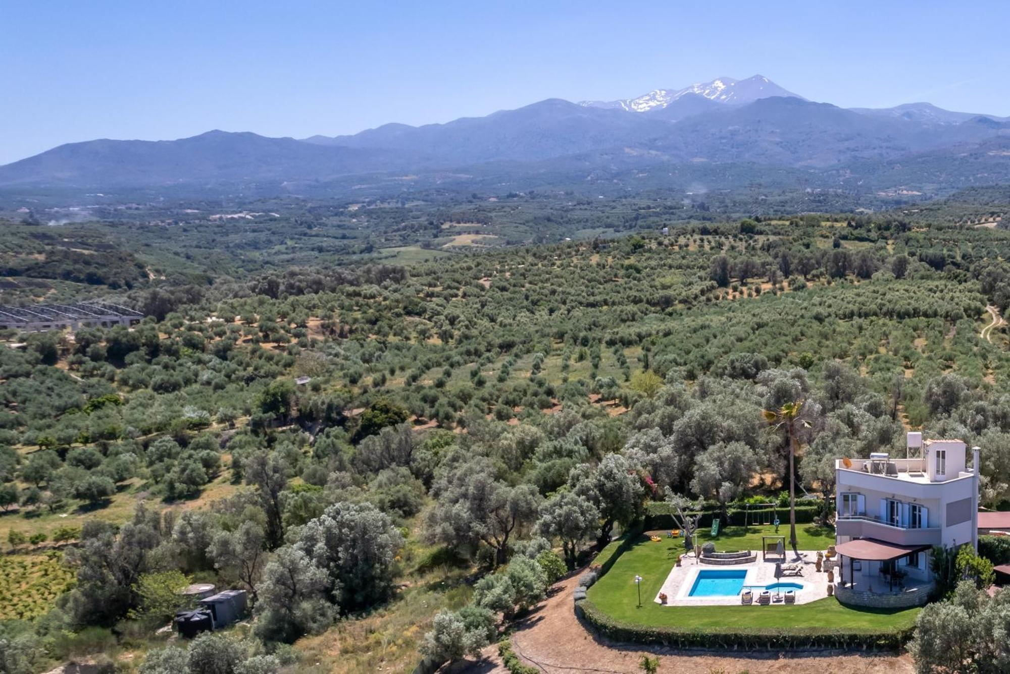 Villa Elisabeth Perama (Crete)