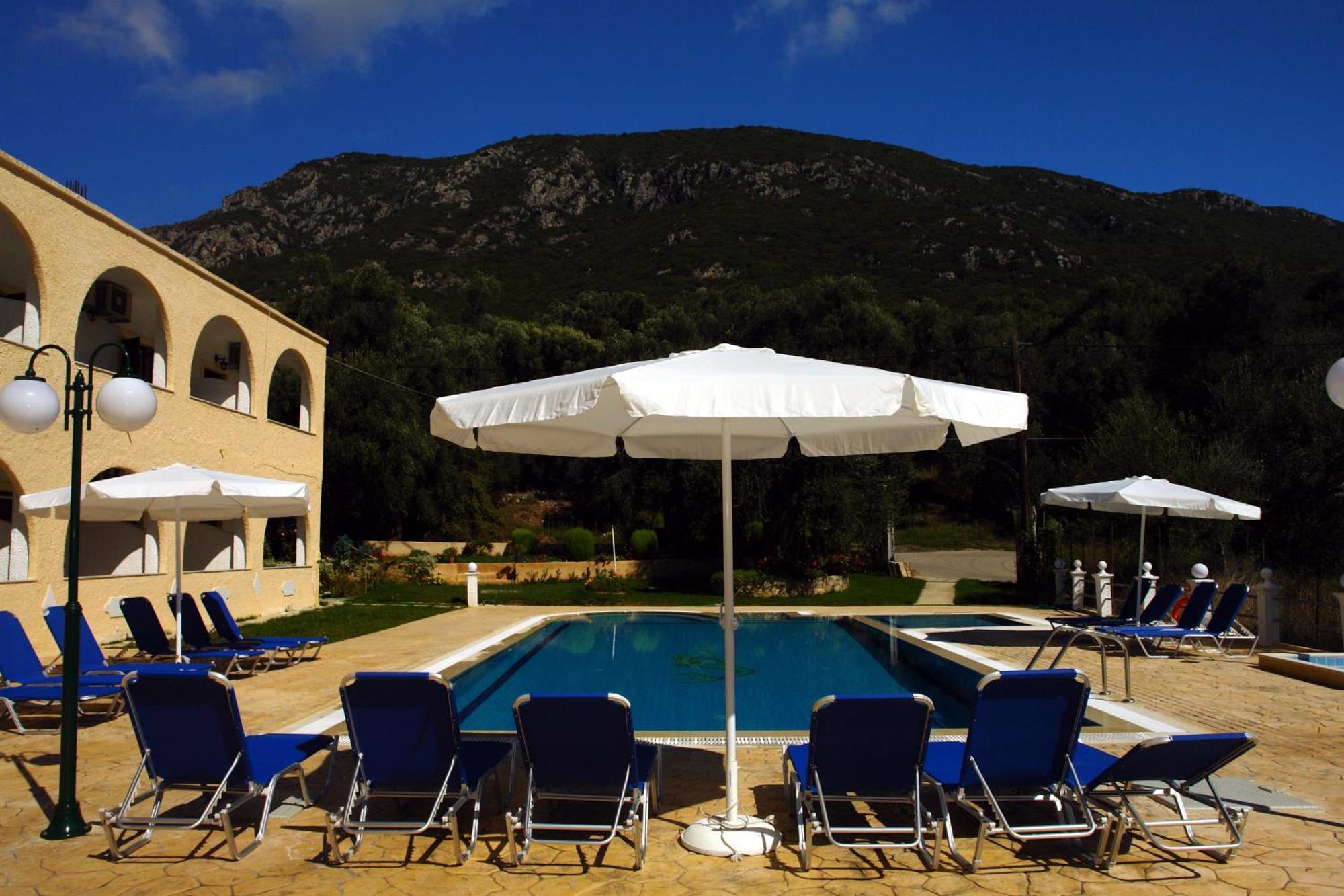 Prasoudopetra Aparthotel