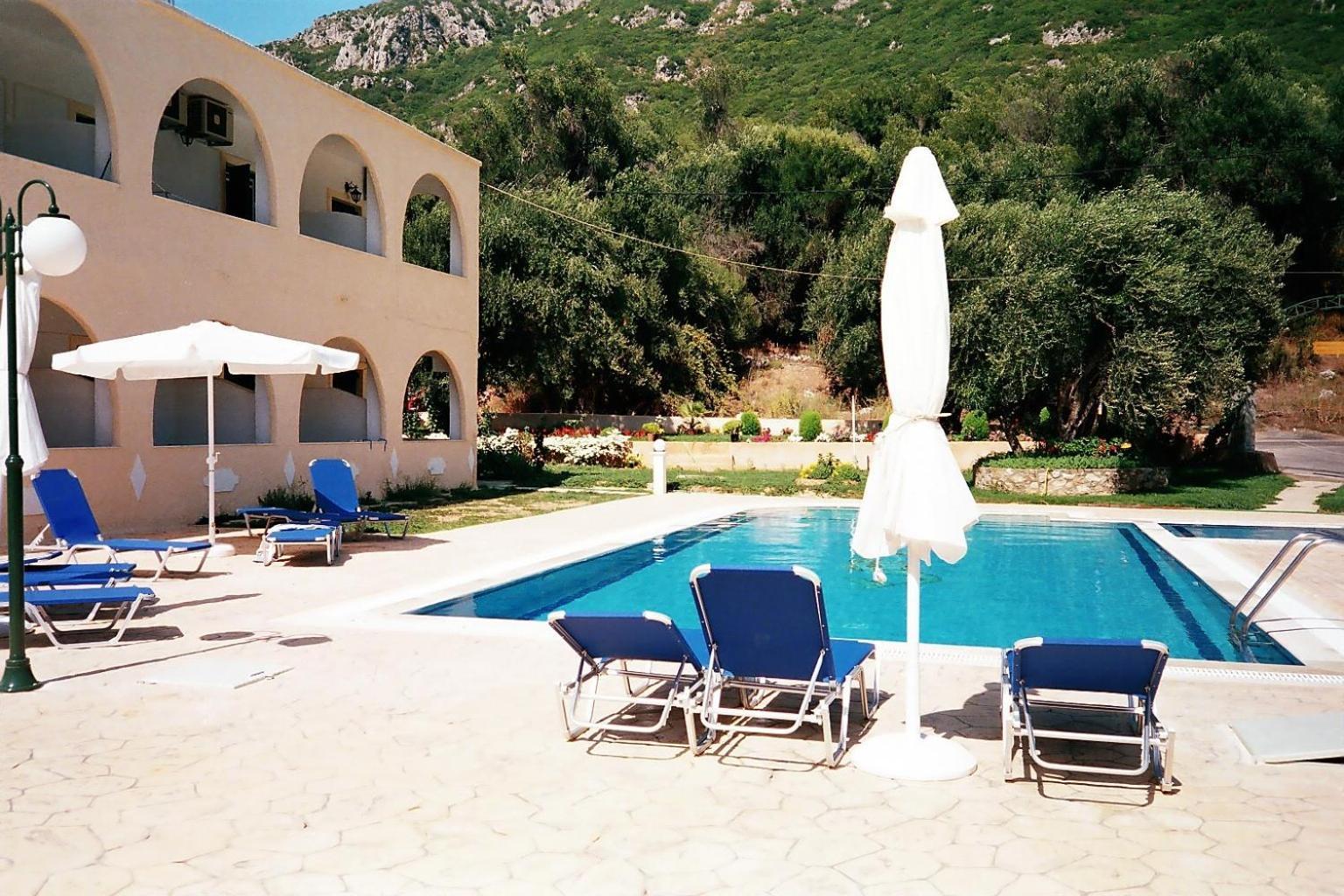Aparthotel Prasoudopetra *