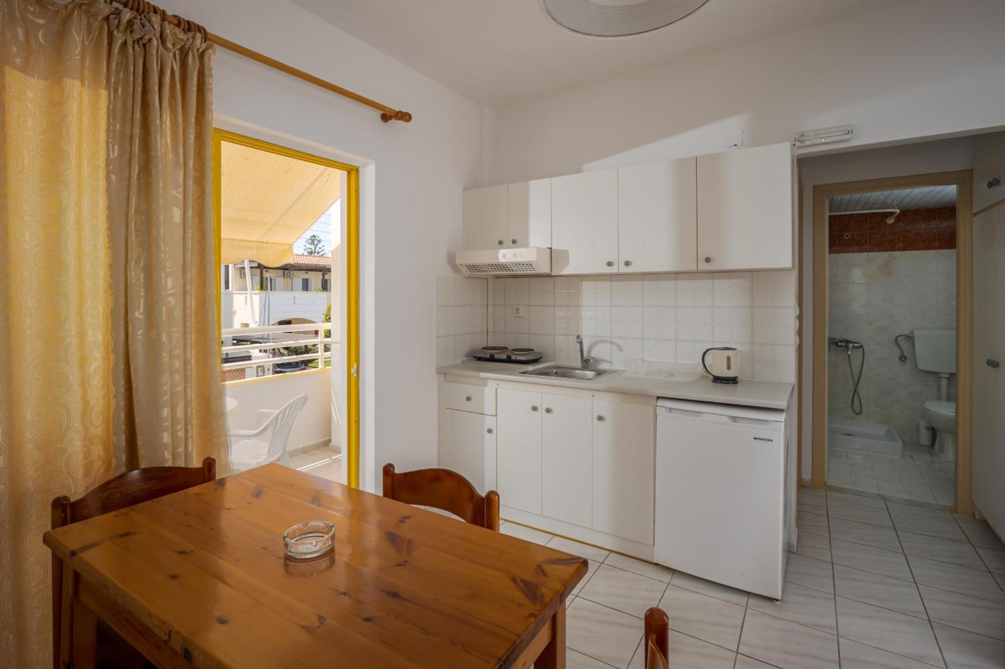 Cosmi Apts By Estia 3*