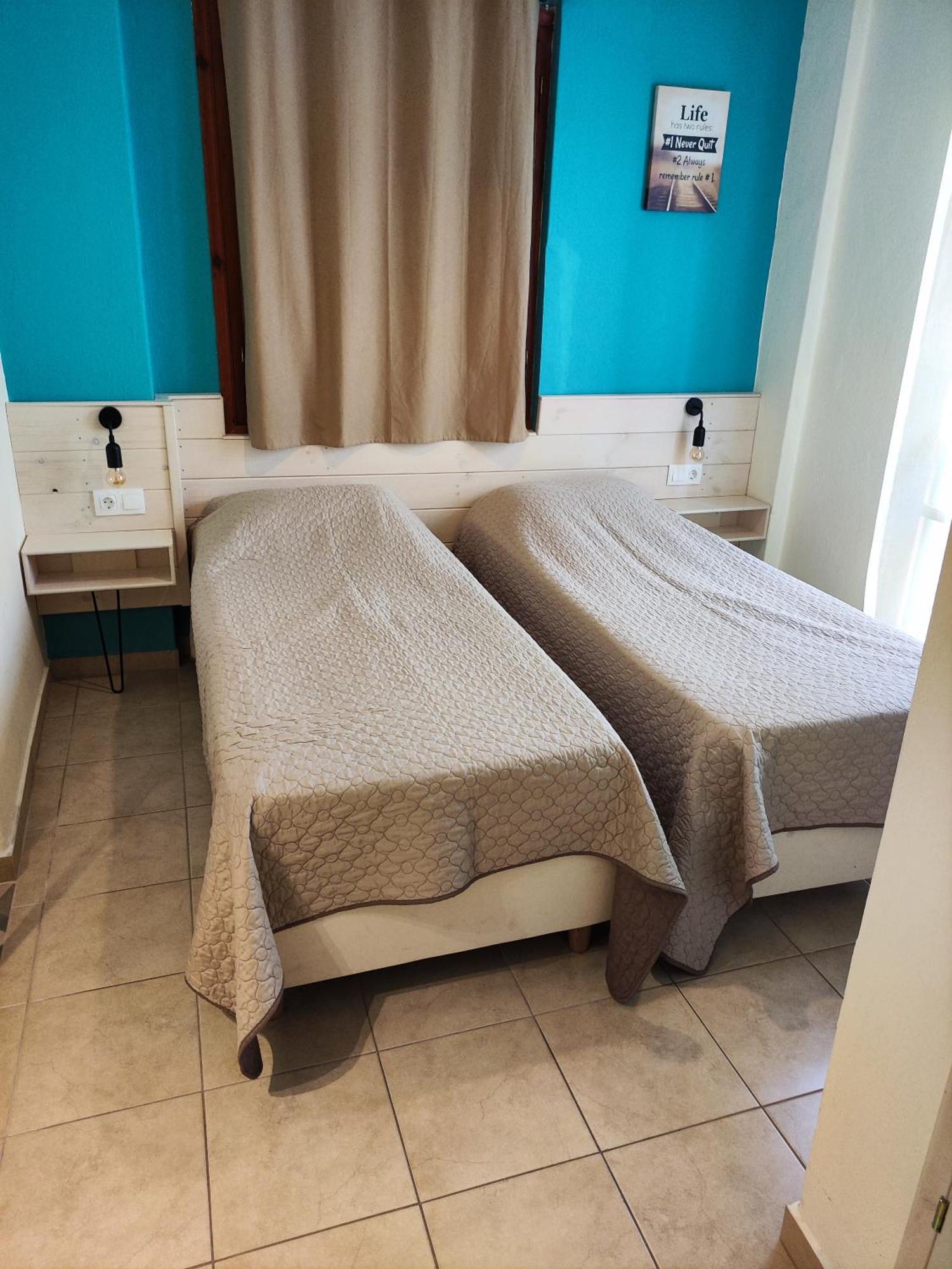 Sokaki Guest house 2*