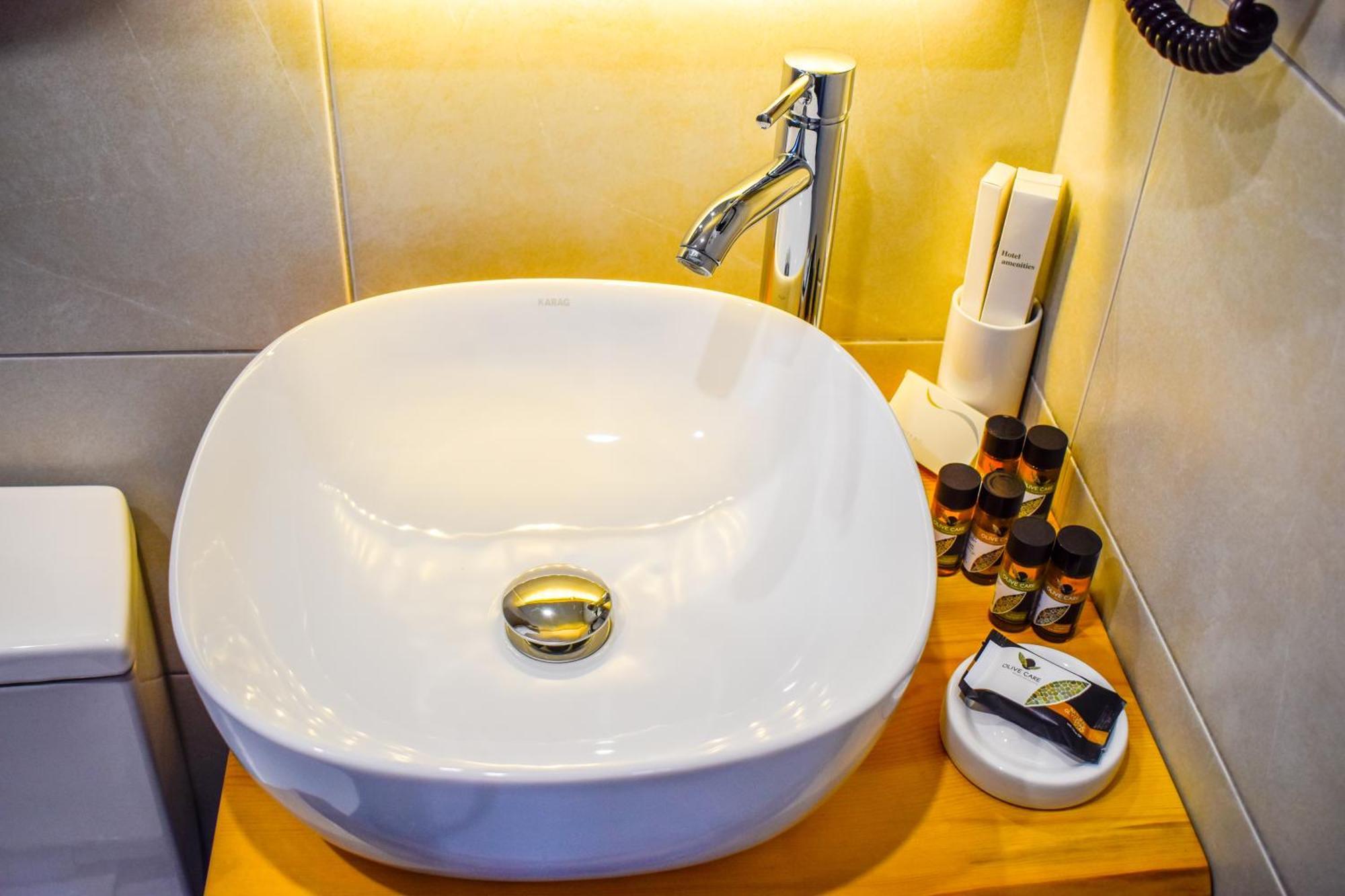 Entelia Hotel 3*