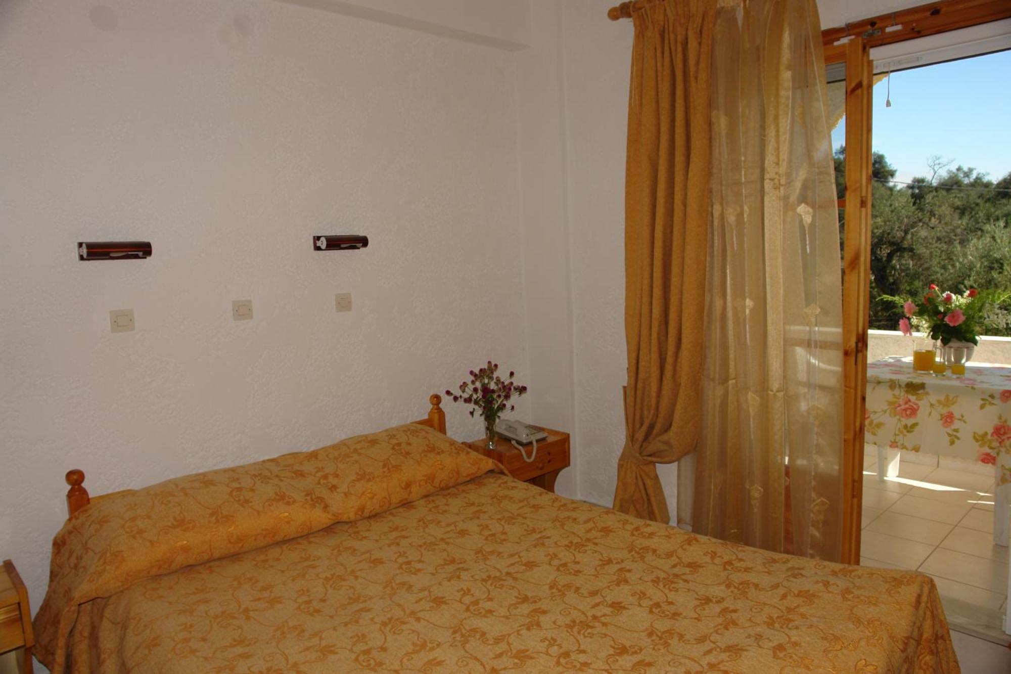 Prasoudopetra Aparthotel *