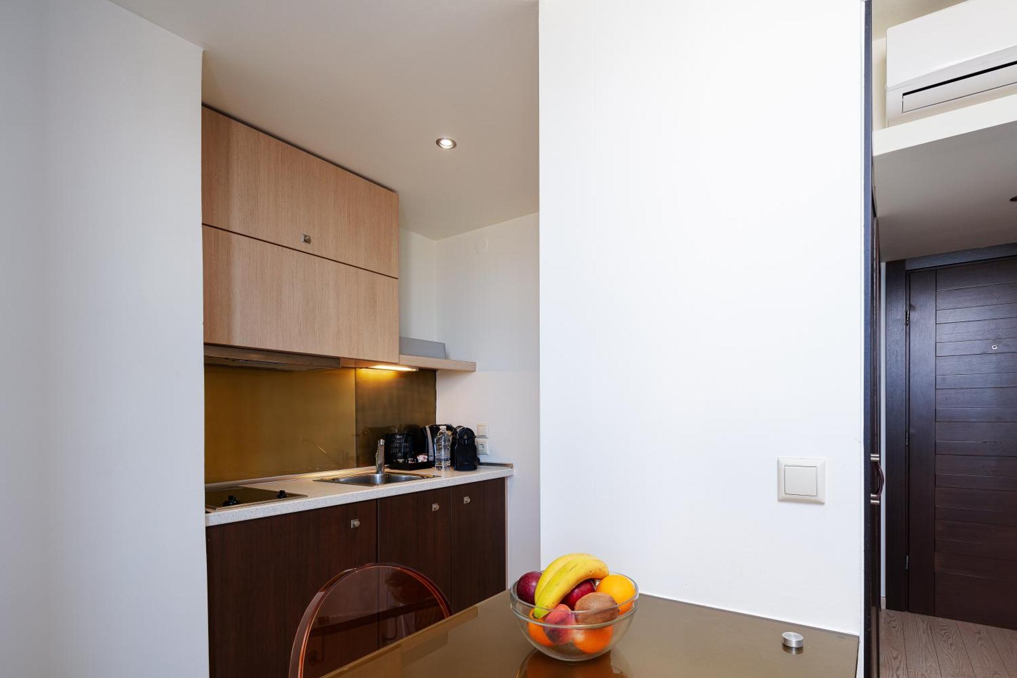 Steris Elegant & Rethymno (Crete)